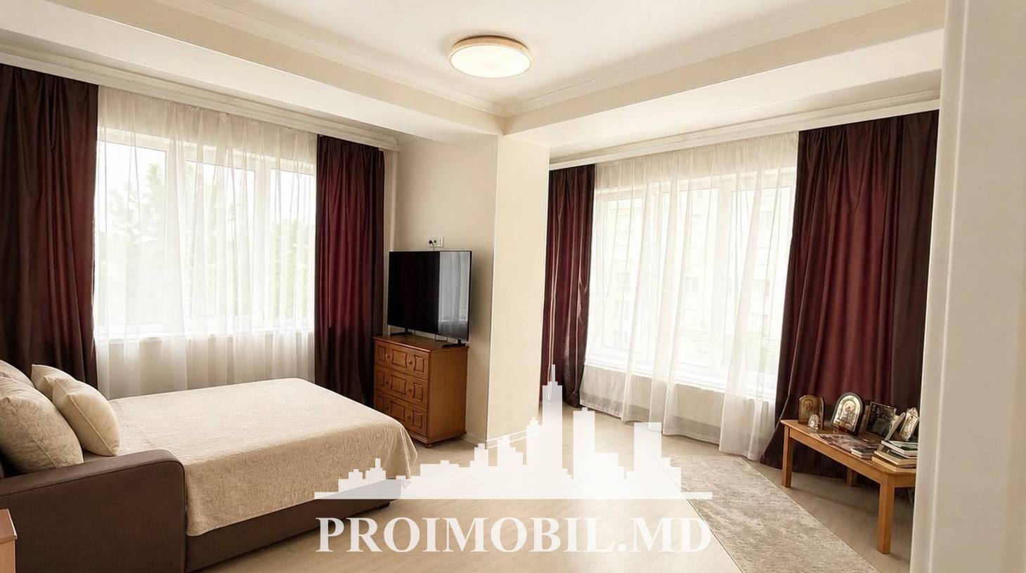 https://images.proimobil.md/OFVZFWlQwF2o6CTy_qXTzur2mKw20u0urh93PEgSoIs/watermark:0.75:so:0:30:0.39/resize:fill:1460:816:1/gravity:ce/bG9jYWw6Ly8vZXN0YXRlL2xyL2VjNDc4NjMwLTRkMDYtNDA1OC1hNjM0LTJjNWU1NzkxNDVkZi5qcGVn