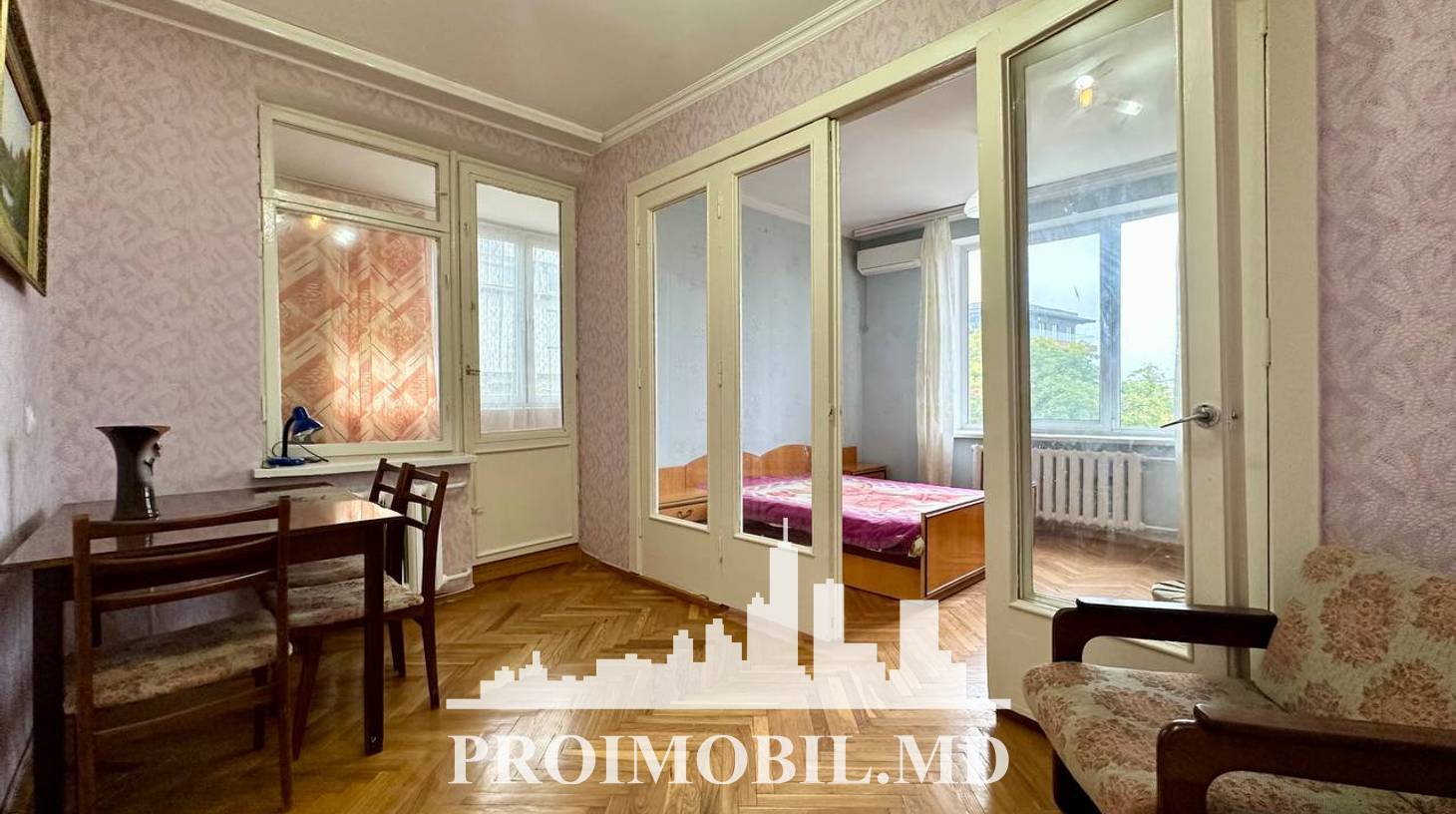 https://images.proimobil.md/OFmf799AGNQq2x67kHX6pTkAPANbGP-Fhb6gS8fbfc0/watermark:0.75:so:0:30:0.39/resize:fill:1460:816:1/gravity:ce/bG9jYWw6Ly8vZXN0YXRlL2xyL2I3YTZhYTcwLThlZmYtNDJlMy04NzJhLWM0MGMxNTJkYzkyNC5qcGVn
