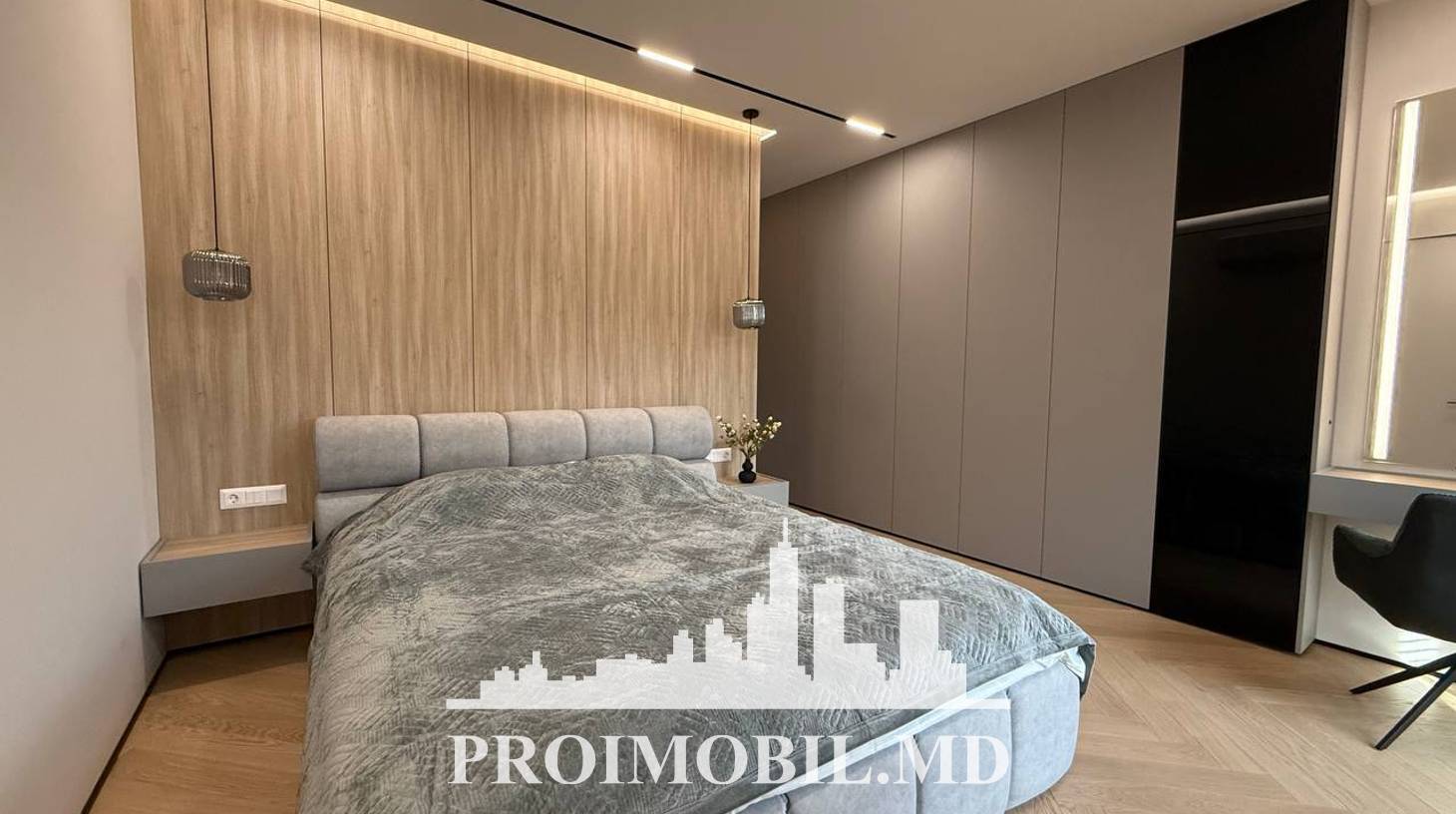 https://images.proimobil.md/OKWyYFbpCA4aZ2EQl-mdW7iq-cvQ-7qi4r2us5Lg6VE/watermark:0.75:so:0:30:0.39/resize:fill:1460:816:1/gravity:ce/bG9jYWw6Ly8vZXN0YXRlL2xyLzJiZWQwZjdjLWM0MzItNDAxOC1iOWFlLTAzNDM5NTE1N2VjZS5qcGVn