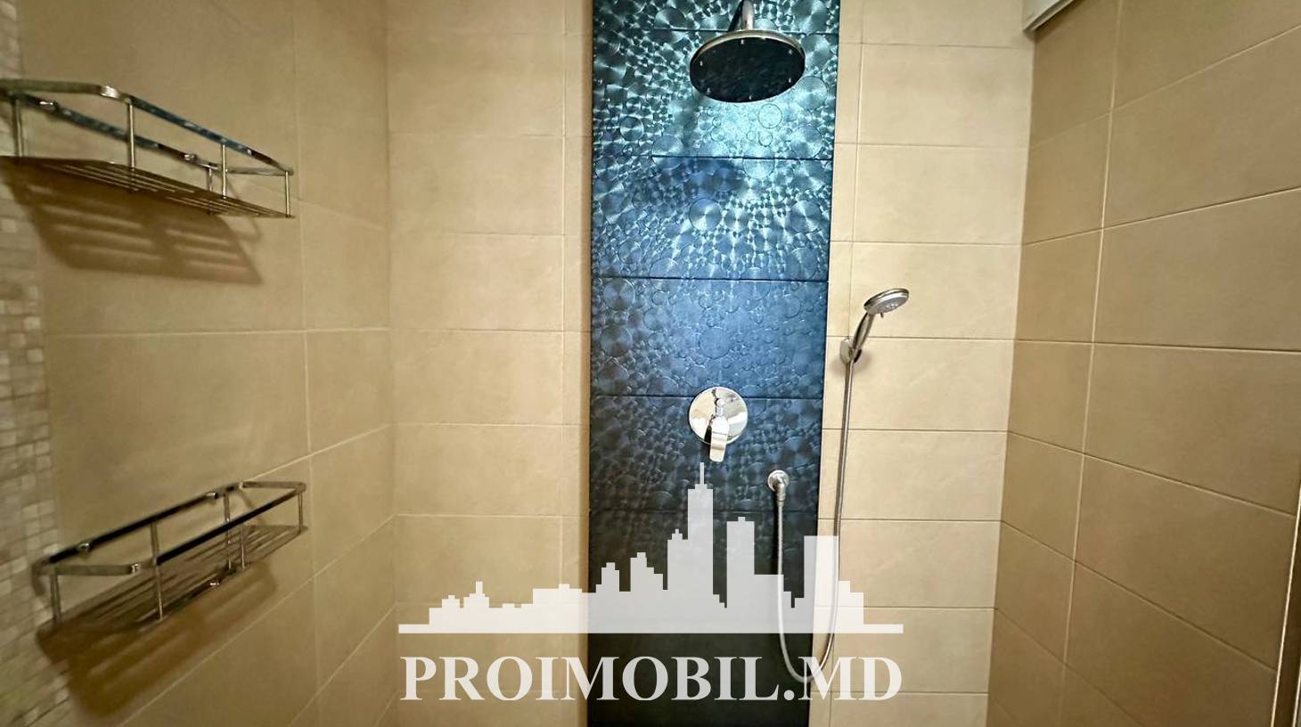 https://images.proimobil.md/OMl6QjgY35PaYbyffqLHrcRi6i9Jg7U3Nfth6WHm9FY/watermark:0.75:so:0:30:0.39/resize:fill:1460:816:1/gravity:ce/bG9jYWw6Ly8vZXN0YXRlL2xyL2ZmYzQ0NTZlLWZmYWItNDgyMS04NmRiLWY5NGQ4YTI0MGIzMi5qcGVn