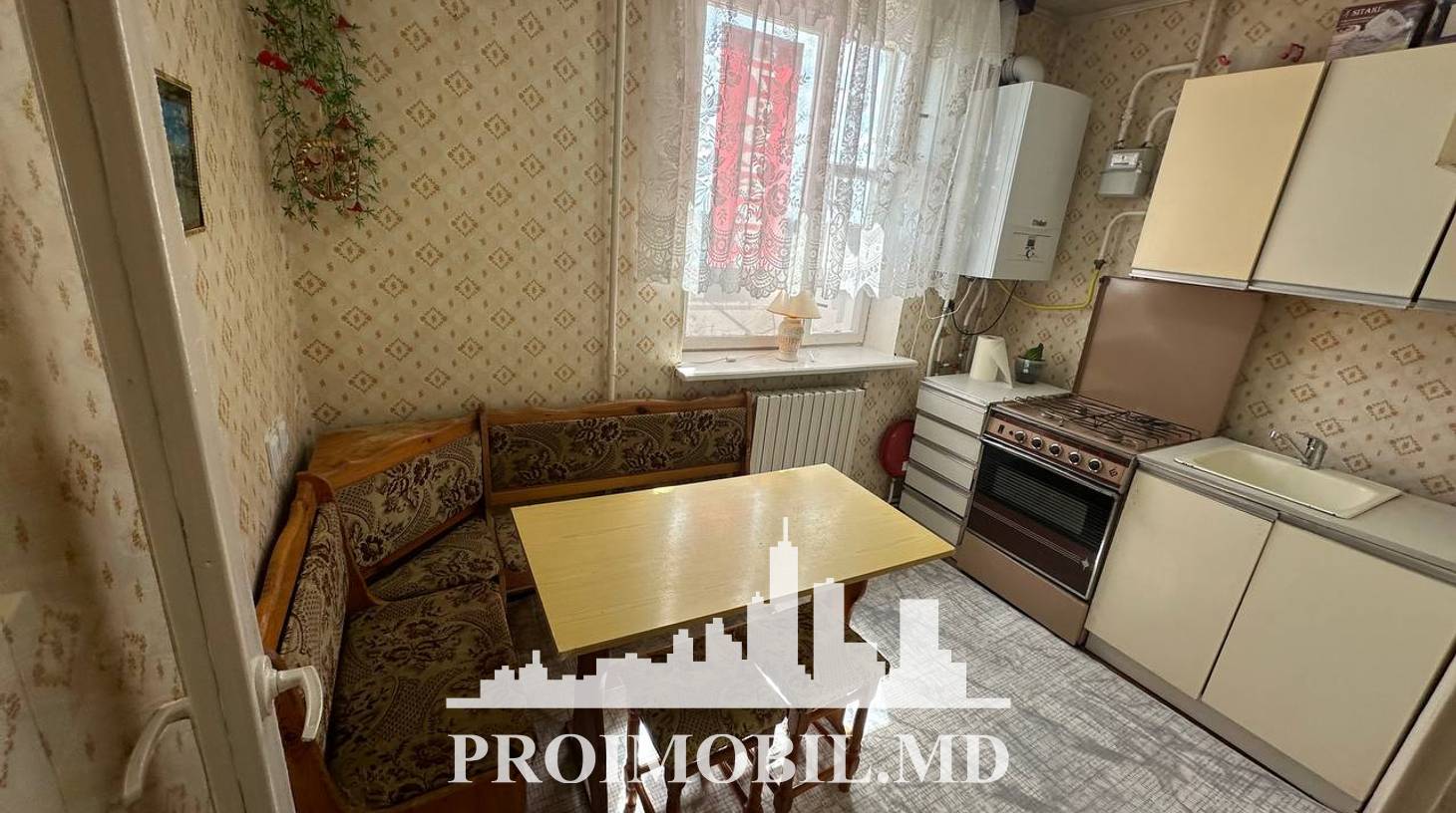 https://images.proimobil.md/ONGIiklvpfHiJ0wjEijRQyCHpB88FyuuddTlpdbLM9A/watermark:0.75:so:0:30:0.39/resize:fill:1460:816:1/gravity:ce/bG9jYWw6Ly8vZXN0YXRlL2xyLzhkMWIzYTU0LTU5YjQtNDdlYy05NWQxLTY2OWI1ODMzMWEzZi5qcGVn