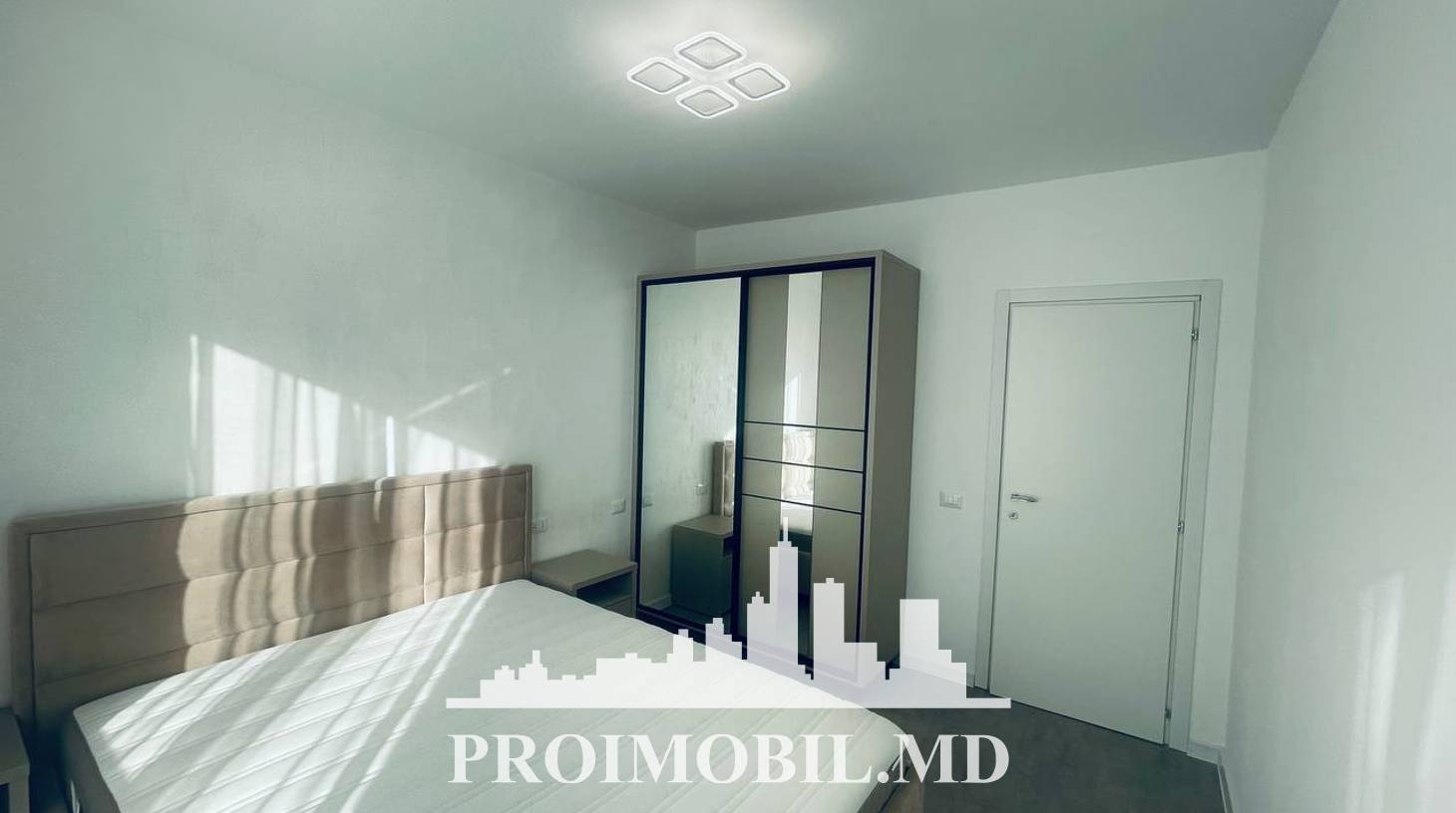 https://images.proimobil.md/ONf7F6-tf7M_jSvmHPuoi9JzoZczlOfWbVQllLvd7tA/watermark:0.75:so:0:30:0.39/resize:fill:1460:816:1/gravity:ce/bG9jYWw6Ly8vZXN0YXRlL2xyLzVhZDYzMTY1LTRkY2MtNDVjYy1iNWU5LTY3OWM4MzBhMzdiNi5qcGVn
