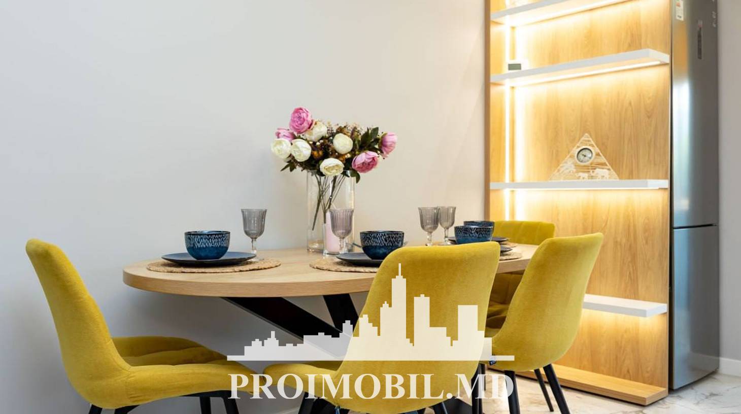 https://images.proimobil.md/OUYJXB26g7ezB4s_Abq_C-qjqjqutoM2OCIpXU6a8i8/watermark:0.75:so:0:30:0.39/resize:fill:1460:816:1/gravity:ce/bG9jYWw6Ly8vZXN0YXRlL2xyLzYxNzE4YjA1LTE2ZjQtNDljYS1iZGQ3LWUzMmI0ODQzODBiNi5qcGVn