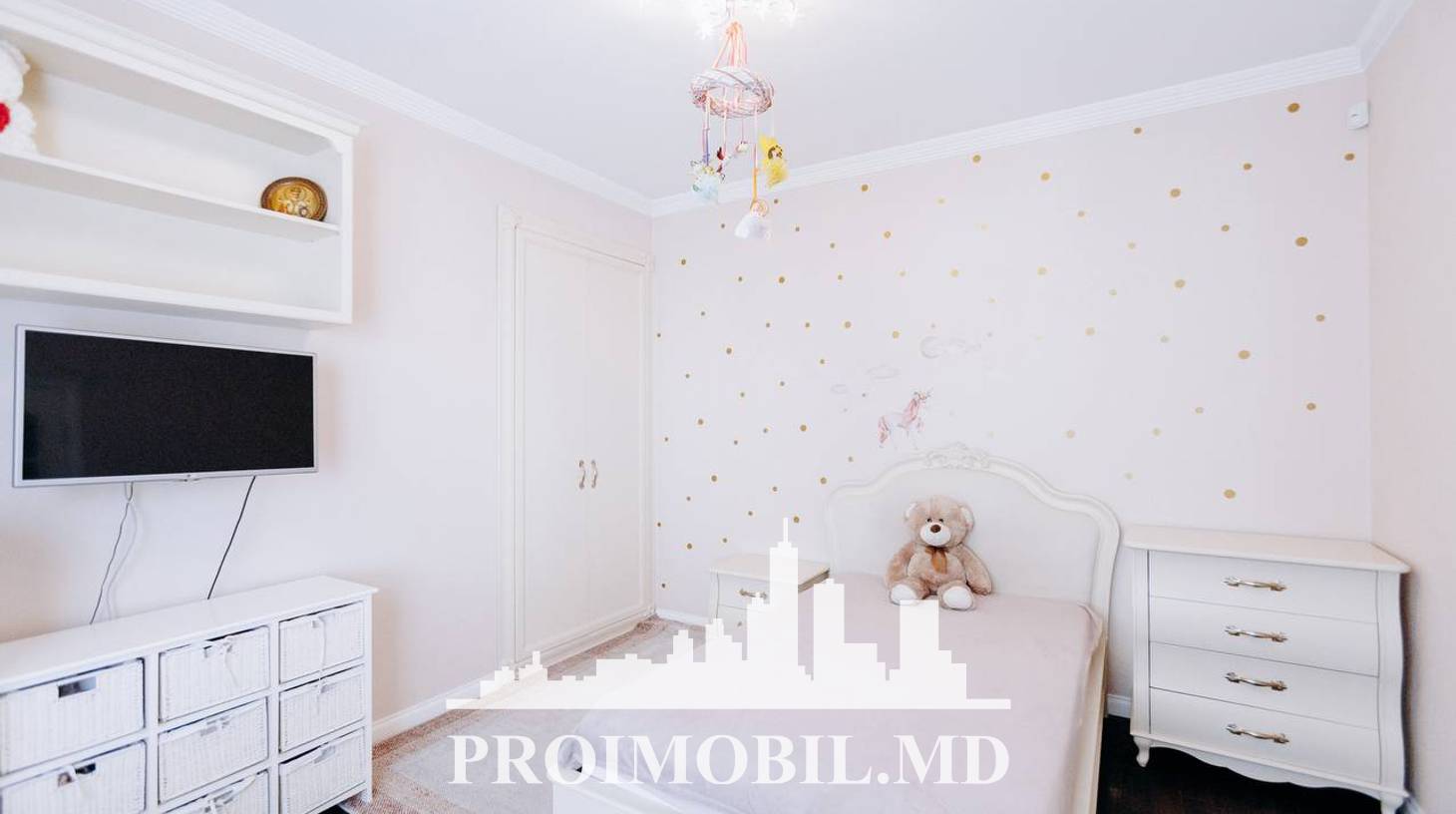 https://images.proimobil.md/OUhCKMhJYedW4w2yn4zHN_dzkYMaPqqFpV-XIhL1Ri0/watermark:0.75:so:0:30:0.39/resize:fill:1460:816:1/gravity:ce/bG9jYWw6Ly8vZXN0YXRlL2xyL2JhODBmNzhmLTM3ODgtNDI4Ny05NDlmLTIyOGFjNWNhYmVjNy5qcGVn
