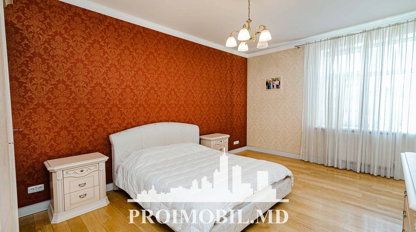https://images.proimobil.md/OV4TNaq4szWIZrhYMj5ssdc-SOSNqzHOsMJUmNzPpXE/watermark:0.75:so:0:30:0.39/resize:fill:1460:816:1/gravity:ce/bG9jYWw6Ly8vZXN0YXRlL2xyLzEyZjdjNDQxLTgwMDUtNDY3Mi1hYTJmLTJiM2MxN2YwZjAxOS5qcGVn