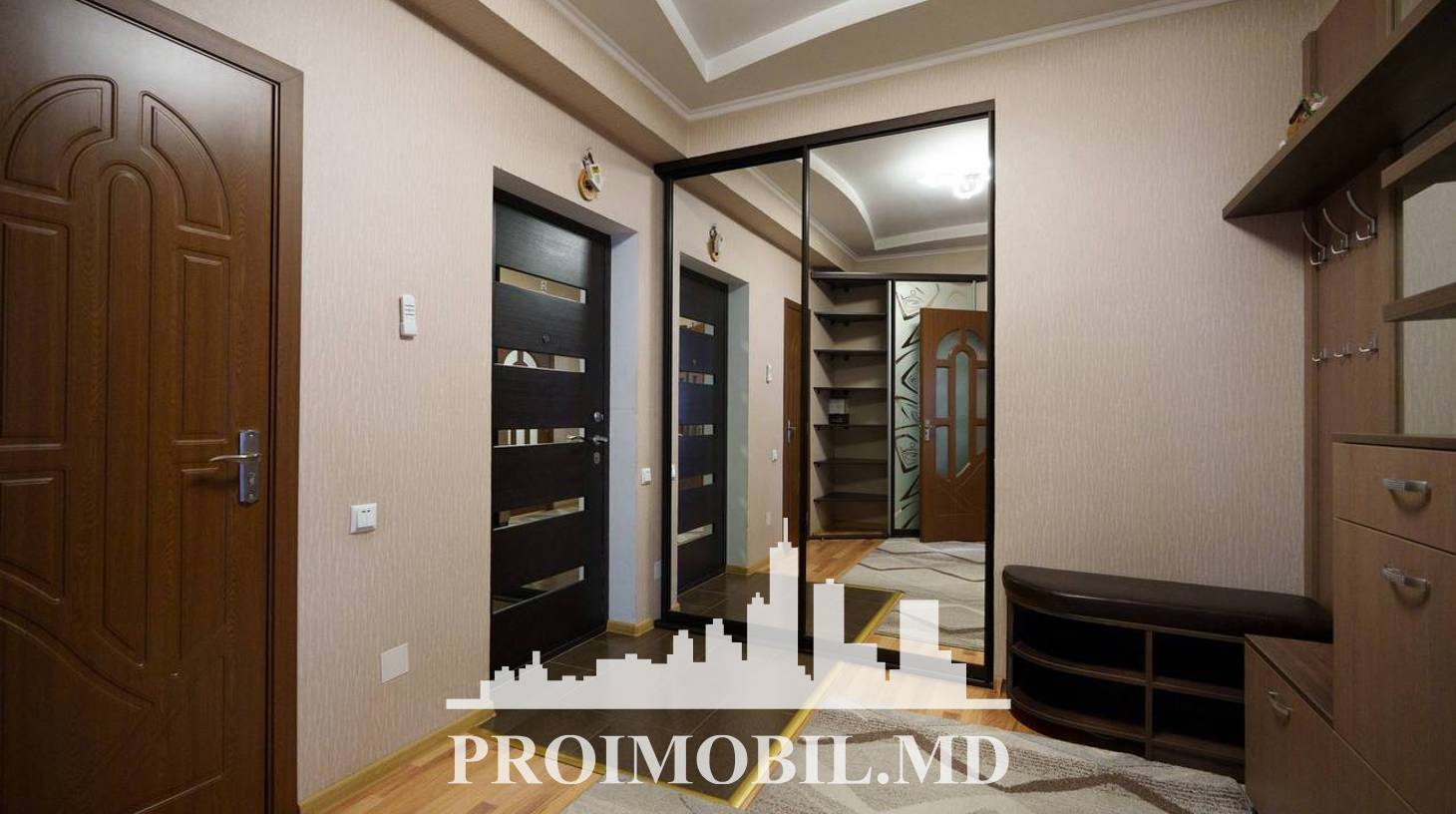 https://images.proimobil.md/OW9gK619vkuHkGeFUHMDSng5ZpgmUbq4ZEwxVf-6KMU/watermark:0.75:so:0:30:0.39/resize:fill:1460:816:1/gravity:ce/bG9jYWw6Ly8vZXN0YXRlL2xyLzViNWU4NWQ4LTg2YTQtNDA2MC05ZmI0LTJjZDM4YzU2M2FhNS5qcGVn