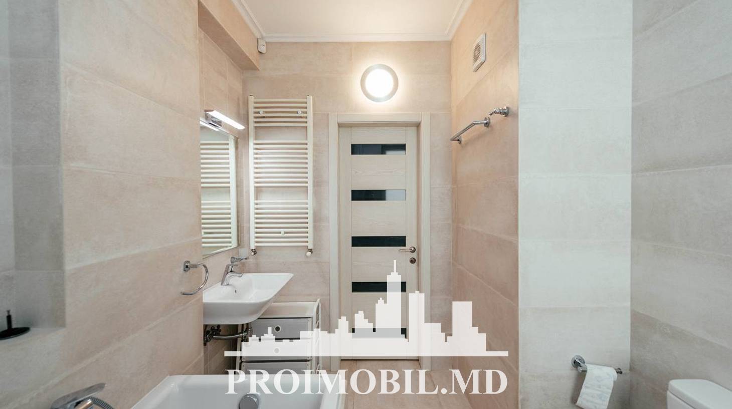 https://images.proimobil.md/OXAmCuxBFu85CB5lP7h19BcP0fE8k1tdeU-O78sq9gc/watermark:0.75:so:0:30:0.39/resize:fill:1460:816:1/gravity:ce/bG9jYWw6Ly8vZXN0YXRlL2xyL2I1Y2NiMTc5LWRmNDctNGVkMy05Y2E5LTA0MTUyYTk2OWQ3OC5qcGVn