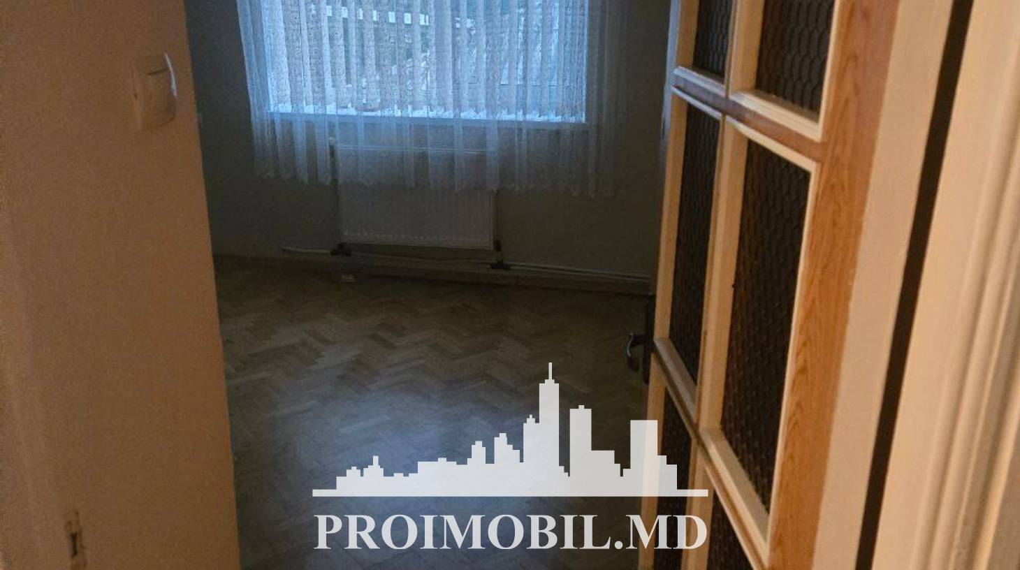 https://images.proimobil.md/OXWoD-Ie7DW_Tosg41c5QhUfYC7vnrk4kqEalHiS_g4/watermark:0.75:so:0:30:0.39/resize:fill:1460:816:1/gravity:ce/bG9jYWw6Ly8vZXN0YXRlL2xyLzU1N2U1NWI5LWE3MTAtNDNlNC1hZTc5LWFkMWZlYTFlNjdhMy5qcGVn