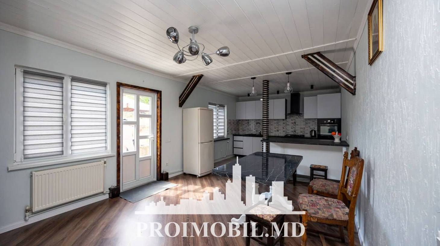 https://images.proimobil.md/OXscAet4L4BmzuI_GuawTIY6nZmzUhzzxkWnI2BVG10/watermark:0.75:so:0:30:0.39/resize:fill:1460:816:1/gravity:ce/bG9jYWw6Ly8vZXN0YXRlL2xyLzY5MTdiN2EyLTg4YzctNDM4ZS04YjY3LTc4M2Q1MzM5MDA0OC5qcGVn