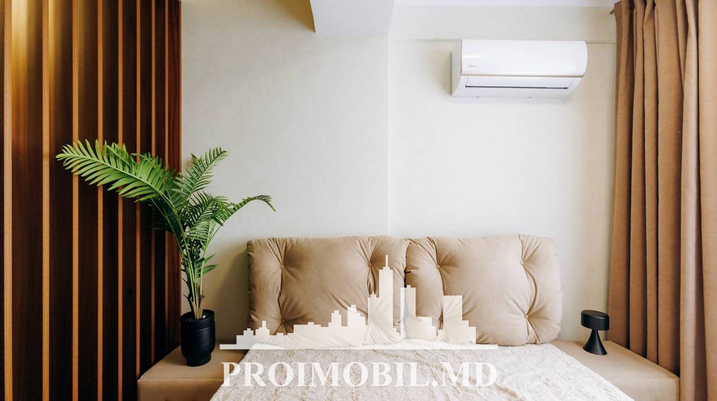 https://images.proimobil.md/OYro-Q_Oz2eqzGmALhN2Q8JZHbguz1e-PpUahxY9Ak4/watermark:0.75:so:0:30:0.39/resize:fill:1460:816:1/gravity:ce/bG9jYWw6Ly8vZXN0YXRlL2xyLzU5YjJjMWRhLWI1NzEtNDRjMC1iMTY3LTU5N2M5NDNlMTFlMC5qcGVn