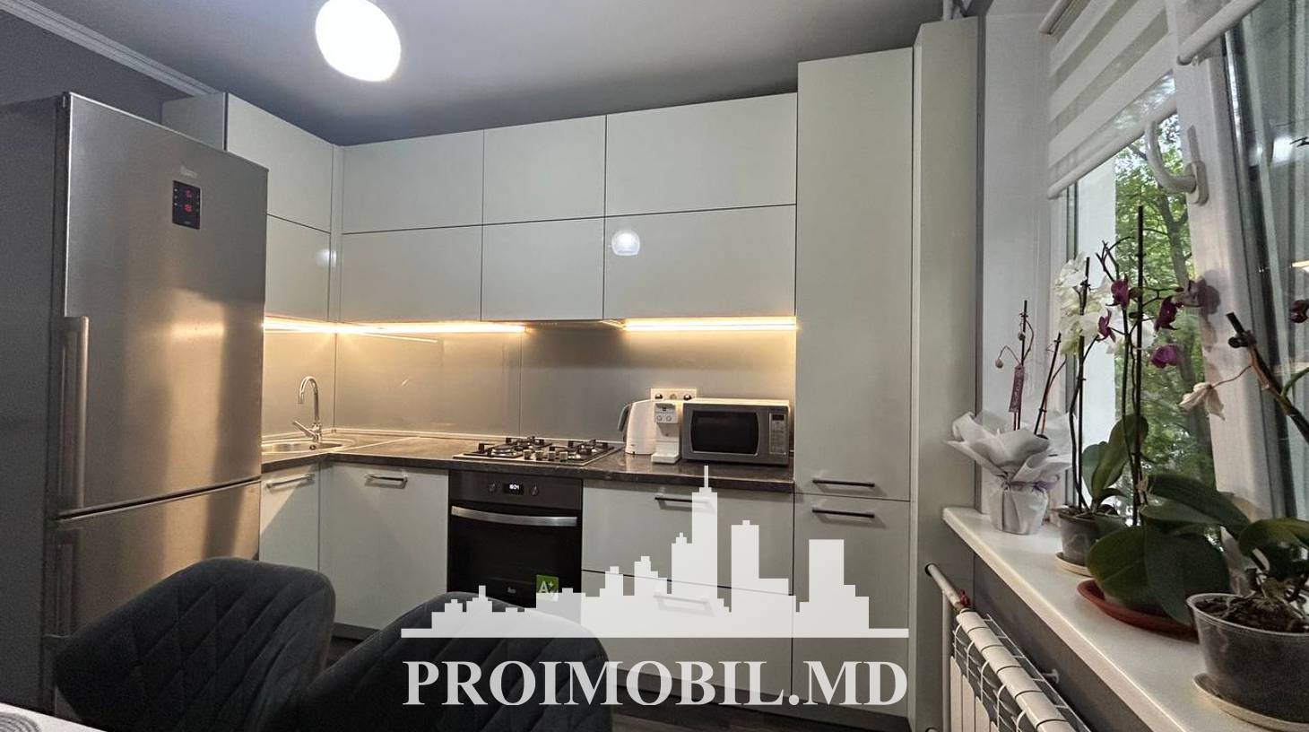 https://images.proimobil.md/O_ph54XAQJ6PcUHNGQpZ5ro2E4HRHV-lLvyU8VQqikk/watermark:0.75:so:0:30:0.39/resize:fill:1460:816:1/gravity:ce/bG9jYWw6Ly8vZXN0YXRlL2xyLzVmYjhiMzcwLTUwNzctNGMyOC05ZWZiLWIwZmZhMmU1NThiOS5qcGVn