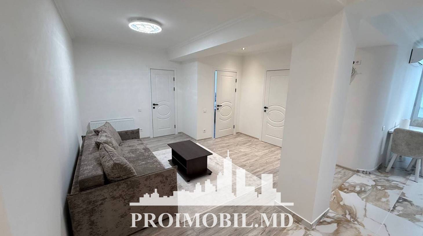 https://images.proimobil.md/O_uz-lgGlB2wBcv3-wcFO7m8N7q_pQS1ziw6HJzlIv8/watermark:0.75:so:0:30:0.39/resize:fill:1460:816:1/gravity:ce/bG9jYWw6Ly8vZXN0YXRlL2xyL2NiYzU5Y2M5LTJlMjUtNDk1Ni1iNGUxLTZjY2Y3MzU4ZGZkMy5qcGVn