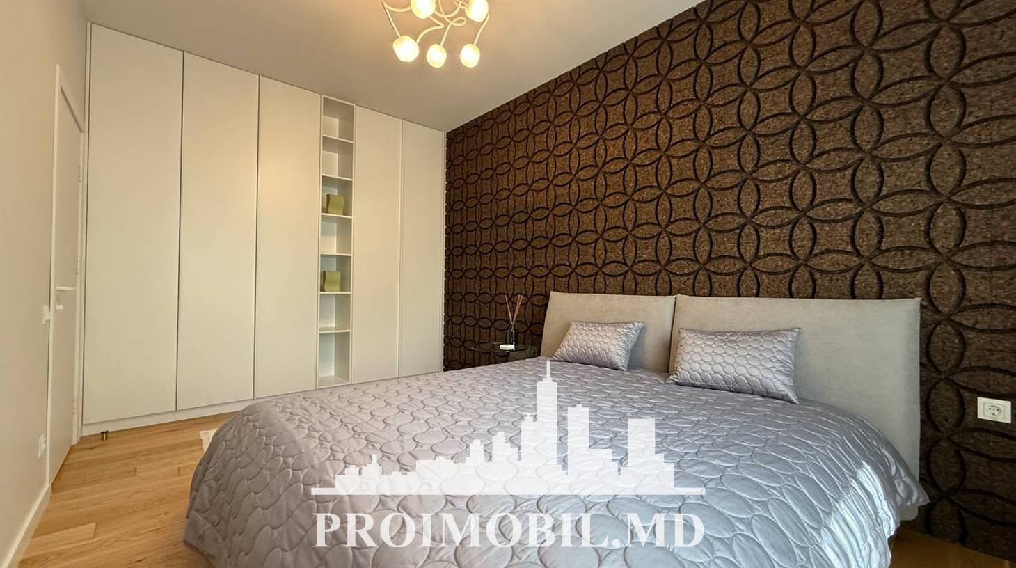 https://images.proimobil.md/OdFtSXPIK8QYP0YqlnSm-SP05IQFM1sfiEozuHwUAoo/watermark:0.75:so:0:30:0.39/resize:fill:1460:816:1/gravity:ce/bG9jYWw6Ly8vZXN0YXRlL2xyLzEzOGI3ZTNlLTE2MjYtNDk5YS05NjUwLTFlNjc3NzY4ZjY2MC5qcGVn