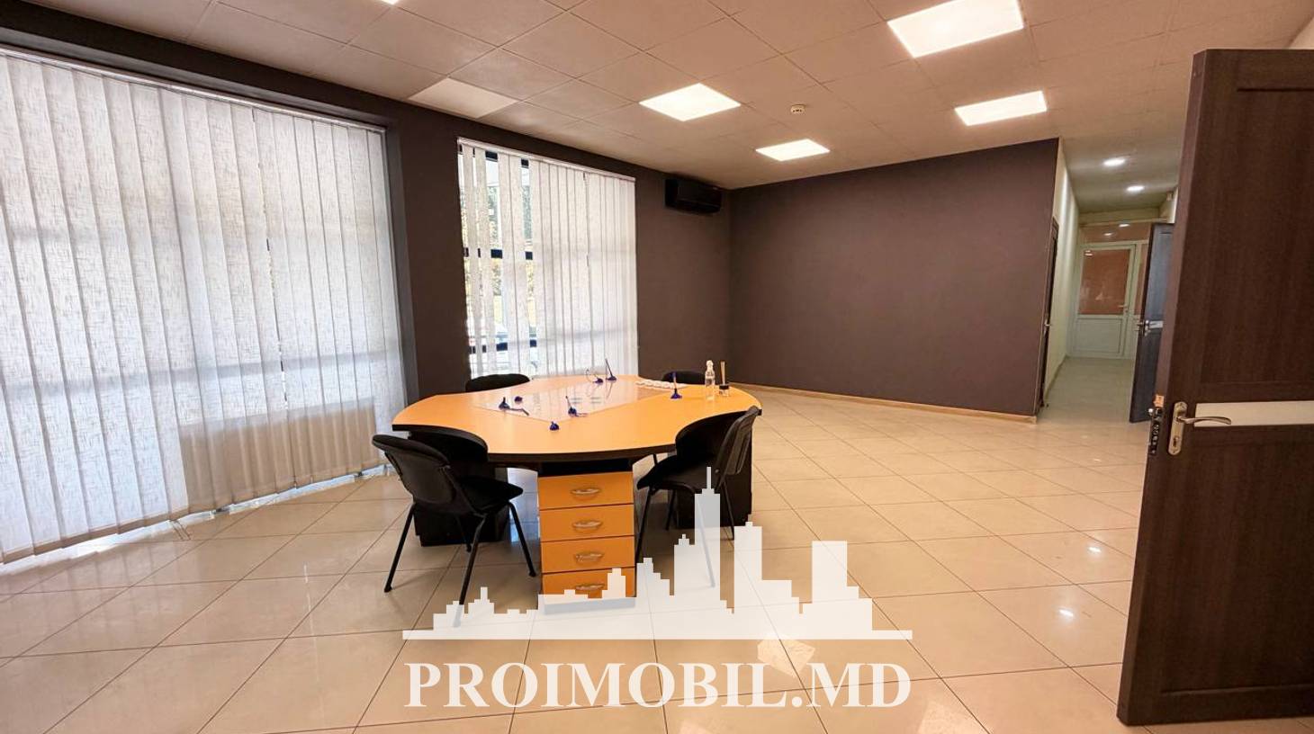 https://images.proimobil.md/OgrvYUUQ0hlc3ATTSDady1MB-kYoUeC6RtQSmub23-M/watermark:0.75:so:0:30:0.39/resize:fill:1460:816:1/gravity:ce/bG9jYWw6Ly8vZXN0YXRlL2xyLzg1NmM2Y2ZiLWJlNDgtNDgwNi1hNTU2LTAzZmM5MWQzYTA5NS5qcGVn