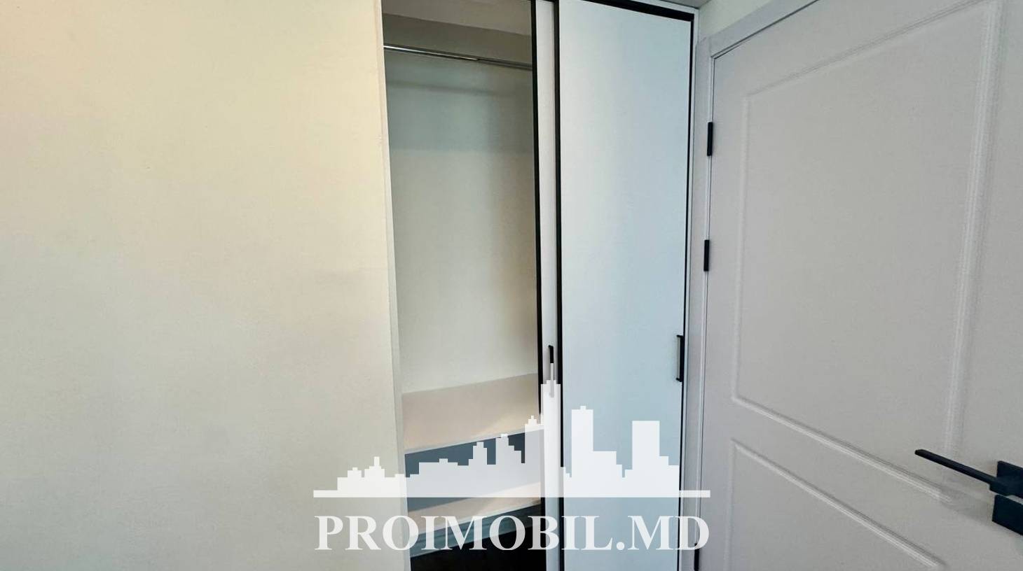 https://images.proimobil.md/Oio7Zpq25FSOadWxXmKFufHuqfFp3hz47YHa2edO4as/watermark:0.75:so:0:30:0.39/resize:fill:1460:816:1/gravity:ce/bG9jYWw6Ly8vZXN0YXRlL2xyLzI5MDQ4MzM1LTk2OGYtNDIxZi1hODJkLWY2ZmFhOGNhYzNlYS5qcGVn