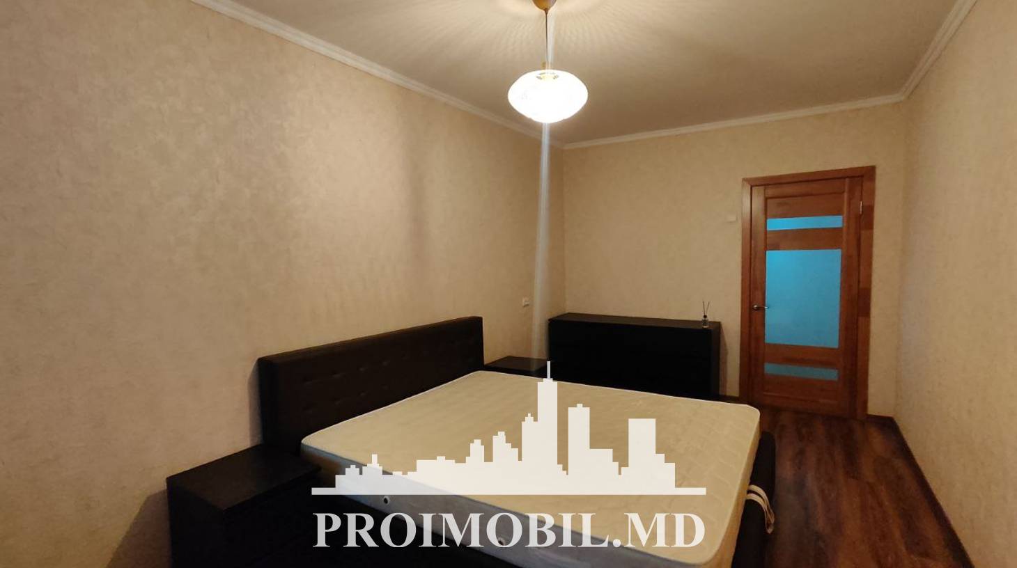 https://images.proimobil.md/OitD5rf4ENwc23RA1y2qx-_leS2zYy_PDl8gKveWNO0/watermark:0.75:so:0:30:0.39/resize:fill:1460:816:1/gravity:ce/bG9jYWw6Ly8vZXN0YXRlL2xyLzM4NWY3MjdjLTRlZTYtNGEyYy1iOWQ3LTUzZTRjYTc2MjM2Yi5qcGVn