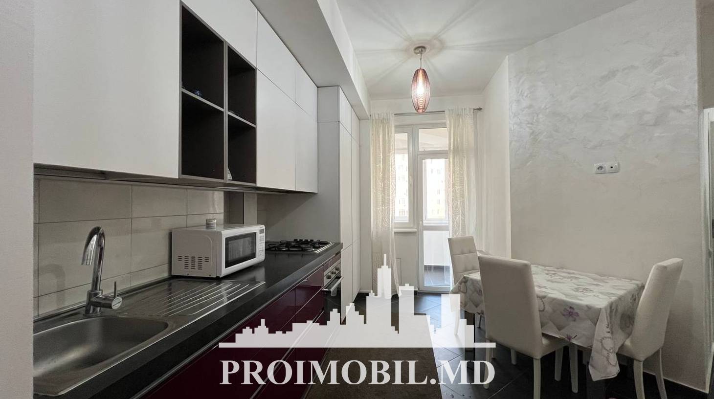 https://images.proimobil.md/OjLFG443vfesoe0O2GGeUGNi2RZlfAjJH3OQquK64H0/watermark:0.75:so:0:30:0.39/resize:fill:1460:816:1/gravity:ce/bG9jYWw6Ly8vZXN0YXRlL2xyLzc5N2M1NzJmLTJlZTctNGUxOS05NmE5LTY4YjI0MGZlOTFlYS5qcGVn