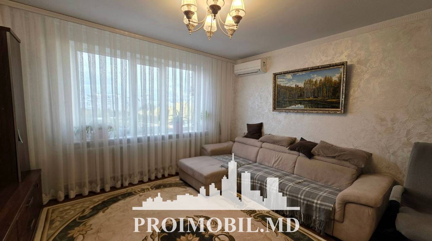 https://images.proimobil.md/OmAFVt1jU6gxlsytNg1yj4JCxbZCoRz9d85fesqHQTg/watermark:0.75:so:0:30:0.39/resize:fill:1460:816:1/gravity:ce/bG9jYWw6Ly8vZXN0YXRlL2xyLzRmYzc3ZTkxLTEyZTMtNDQzNy1iYTI2LTg5ZWM2N2IyMjA1ZC5qcGVn