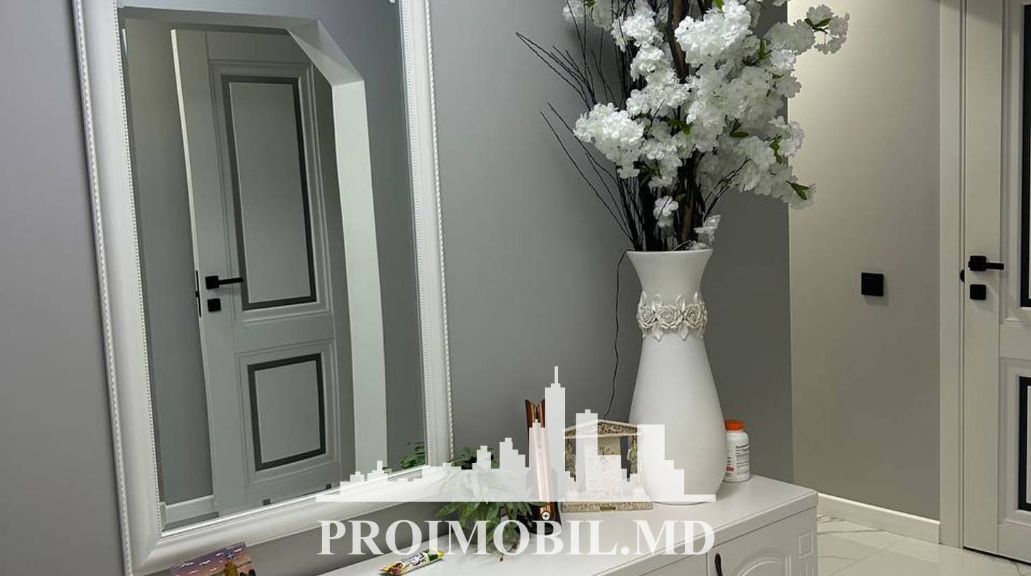 https://images.proimobil.md/Ooo78pIh_LDM65-hLWYP0qVSc_40_GKgXb3g3dBAeV4/watermark:0.75:so:0:30:0.39/resize:fill:1460:816:1/gravity:ce/bG9jYWw6Ly8vZXN0YXRlL2xyL2I0NTUxZTIzLTUzODItNGU1ZC1iZjFmLWFjMWI0NDkwNWNhNC5qcGVn