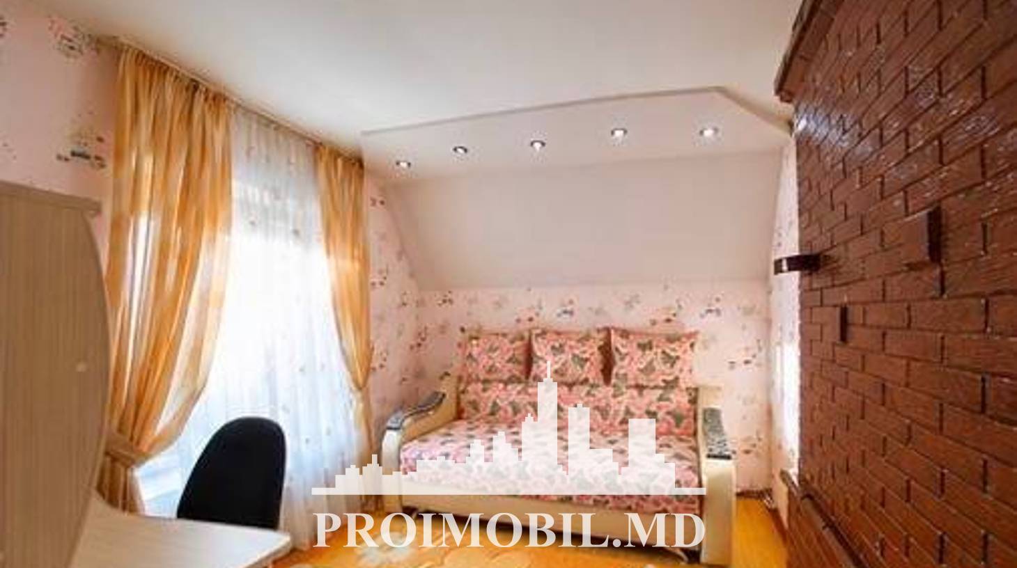 https://images.proimobil.md/OptWLUu1XqI866HQI24W07i0LjQ0iEEQ99_T5hGxLok/watermark:0.75:so:0:30:0.39/resize:fill:1460:816:1/gravity:ce/bG9jYWw6Ly8vZXN0YXRlL2xyLzBkOGQ0MWQwLTUwZjEtNGVkYy04MmUwLTY2NzA3ZGVhYjFlMi5qcGVn