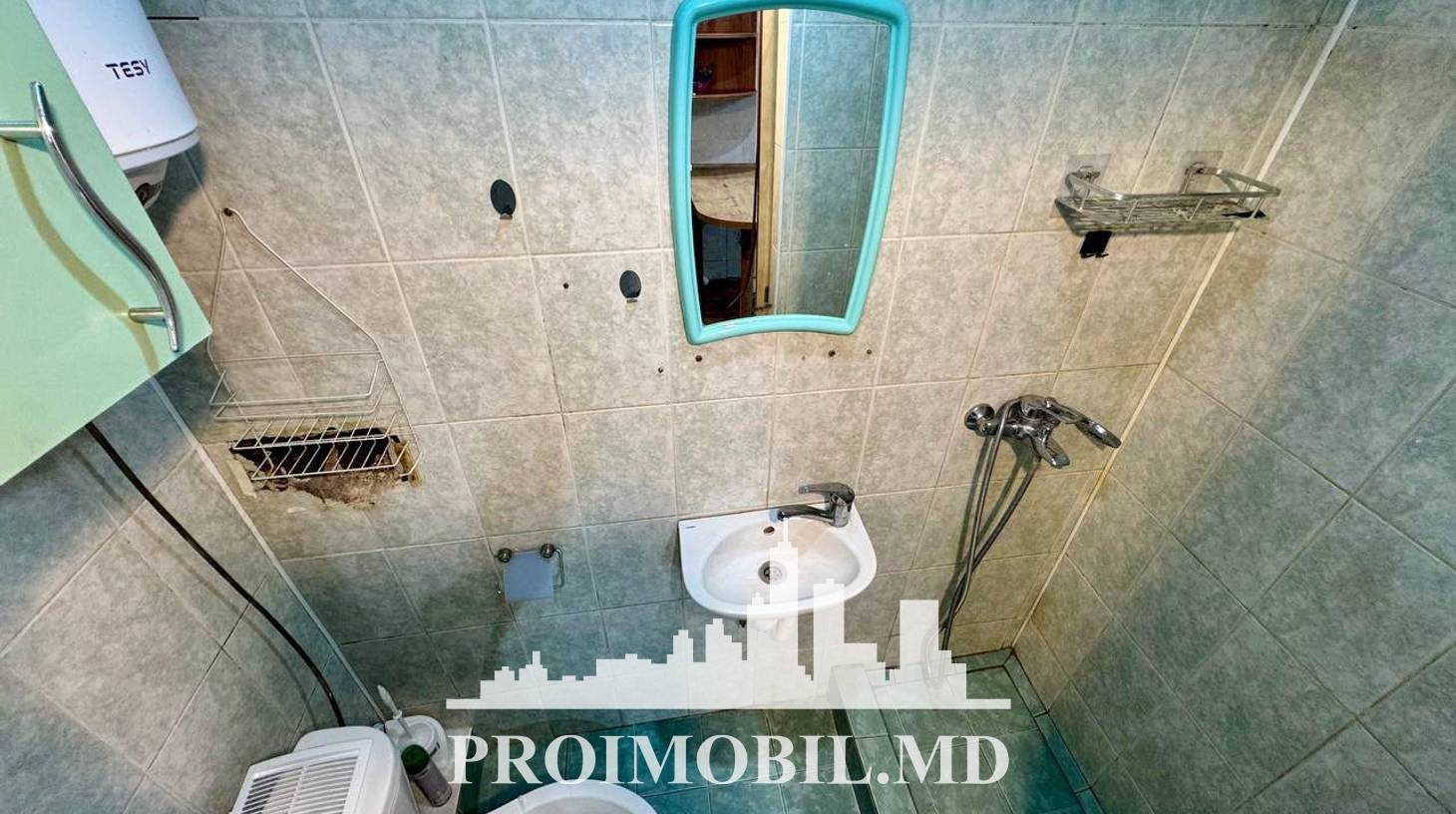 https://images.proimobil.md/OrNRR_q8n4OGnHkcWCvSi9iZWjuqzoYkRJ0vZVmka9w/watermark:0.75:so:0:30:0.39/resize:fill:1460:816:1/gravity:ce/bG9jYWw6Ly8vZXN0YXRlL2xyLzdkNDIxOThhLTJiNDQtNDk2Ny05MjhmLTY4NjJkMmJhMmU0NC5qcGVn