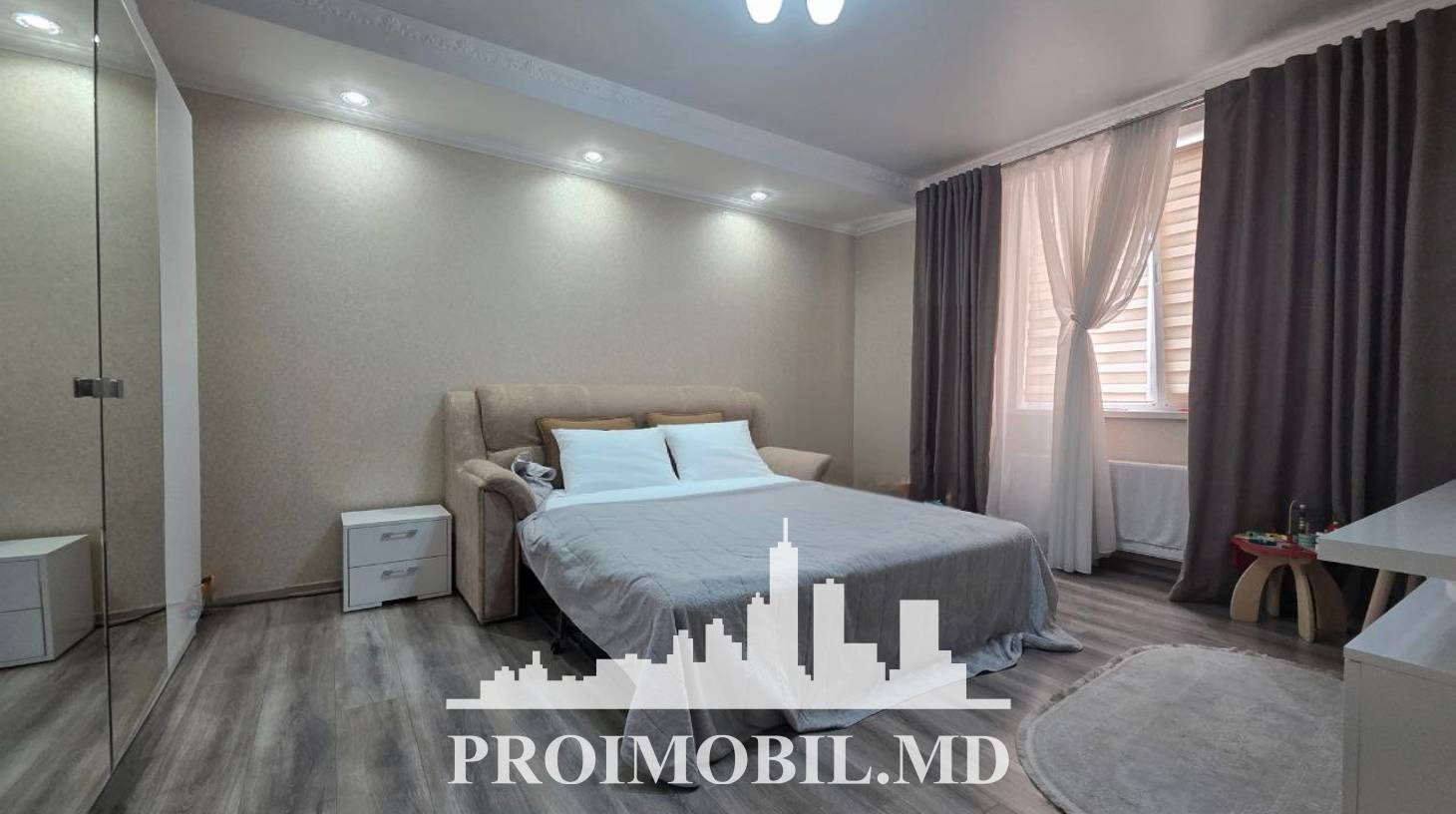 https://images.proimobil.md/Osp6PTZX6-NBjbZD7lU7uCPJ2Bm3F5x4s0tFfN4uK0k/watermark:0.75:so:0:30:0.39/resize:fill:1460:816:1/gravity:ce/bG9jYWw6Ly8vZXN0YXRlL2xyLzE4MzlkYzhmLThjZTItNGNiZC1hODc1LTA1ZDNlZTUzZTY5MS5qcGVn