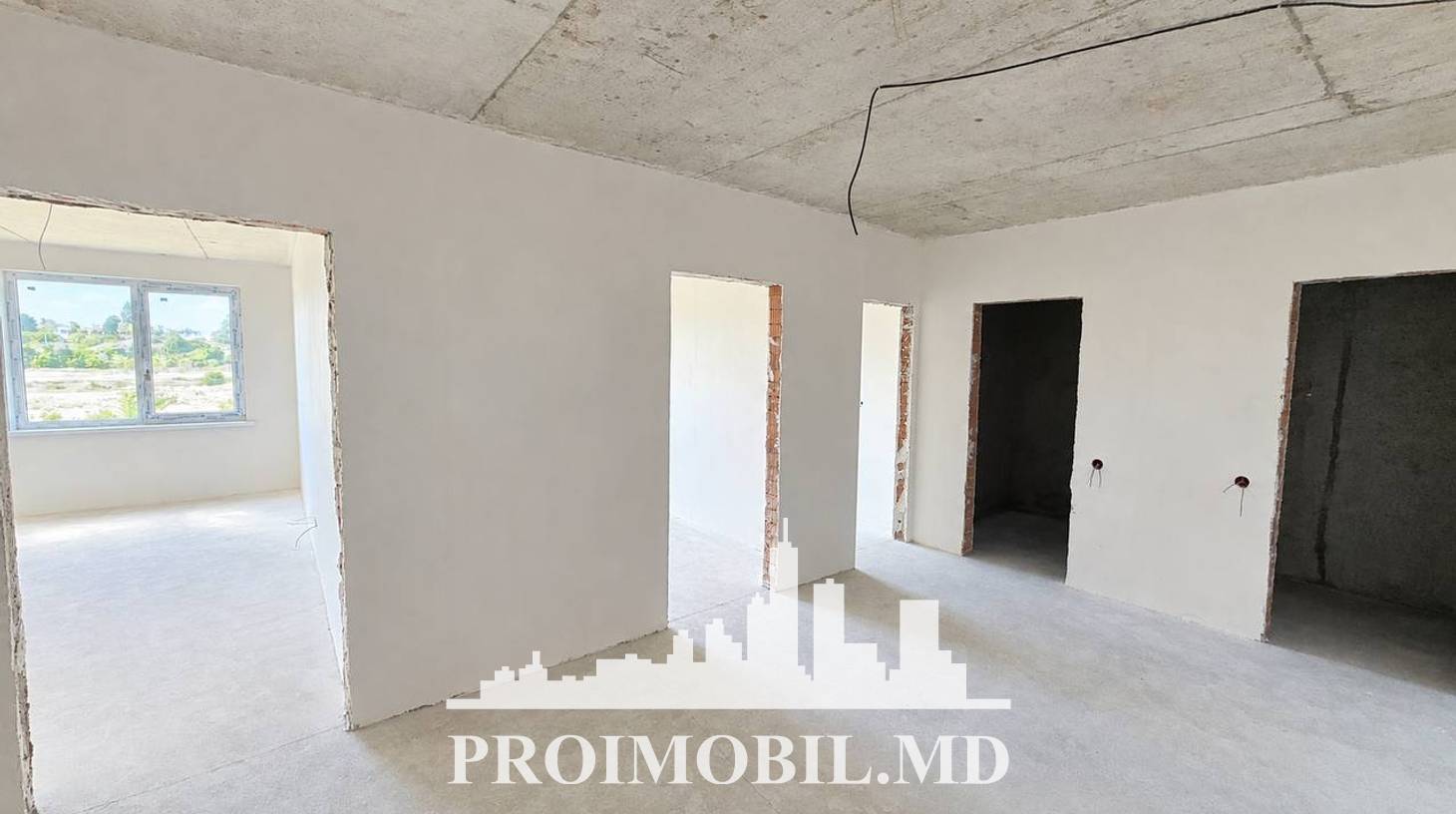 https://images.proimobil.md/Ougdf3lHWnnPXsU5hsBbWSGq28WVoJ43J0v4BT_0SiE/watermark:0.75:so:0:30:0.39/resize:fill:1460:816:1/gravity:ce/bG9jYWw6Ly8vZXN0YXRlL2xyL2UyZWY0NzMzLTViYjItNGZiZC04YmU4LTdhNTczMTFhNmY4ZC5qcGVn