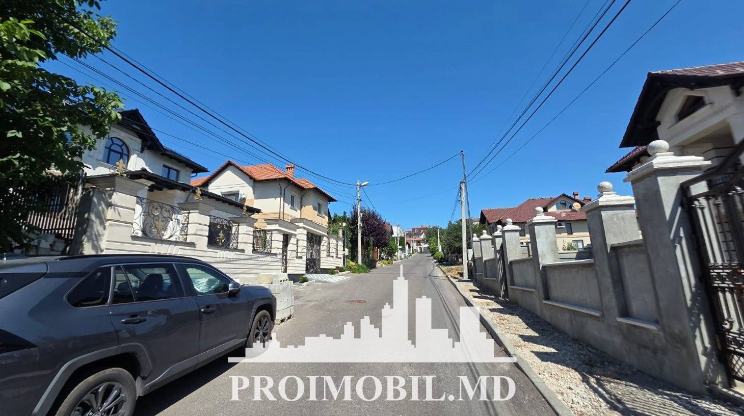 https://images.proimobil.md/OyDBG1K1lqBfZjn8bZuHjPkjYHfk8qVExwY8zksKhQg/watermark:0.75:so:0:30:0.39/resize:fill:1460:816:1/gravity:ce/bG9jYWw6Ly8vZXN0YXRlL2xyLzM4NDA5N2FlLWVjOWUtNGY2Yy1iMDAyLTI4NGE2OTc3YTRmMi5qcGVn