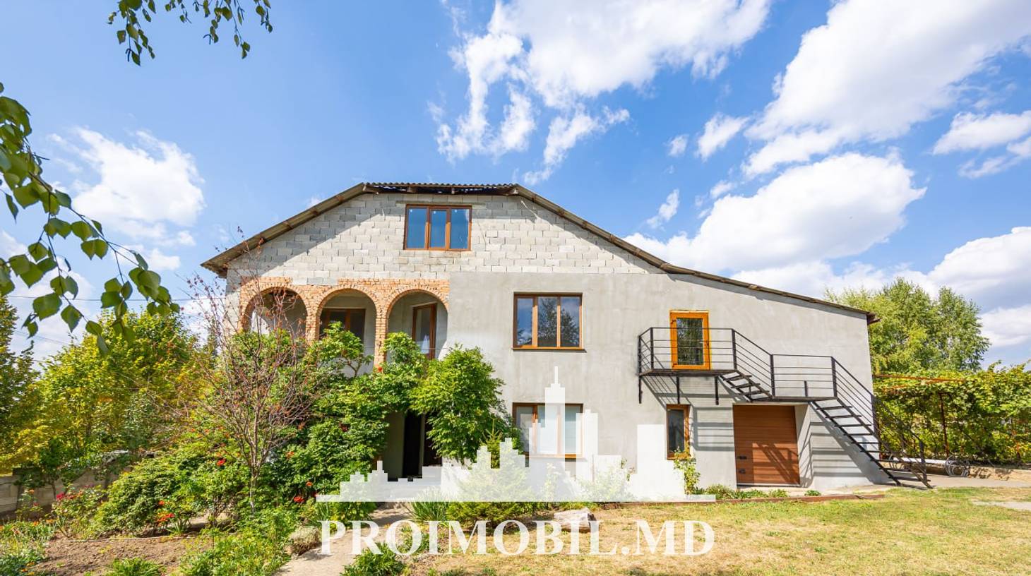 https://images.proimobil.md/P1OQajgjPb4hjH85Ji7xVHJ-H6t8FsOYJvYE2qINjI4/watermark:0.75:so:0:30:0.39/resize:fill:1460:816:1/gravity:ce/bG9jYWw6Ly8vZXN0YXRlL2xyLzA2MzU2NTAzLTcwMWEtNDJlZC04ZTA2LWU3MWRkMTU2MDAwOC5qcGVn