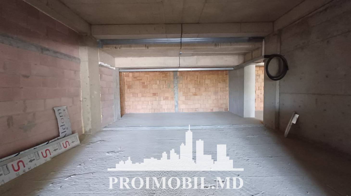 https://images.proimobil.md/P33Rp6Q6D9kL1FTPoWCAVZXjoTba5pBpn1eqyZN7i48/watermark:0.75:so:0:30:0.39/resize:fill:1460:816:1/gravity:ce/bG9jYWw6Ly8vZXN0YXRlL2xyLzBkODc2NzMxLTE4ZWMtNDM1Yi1iYjUxLWVkMWVlZTY1ZjdlYS5qcGVn