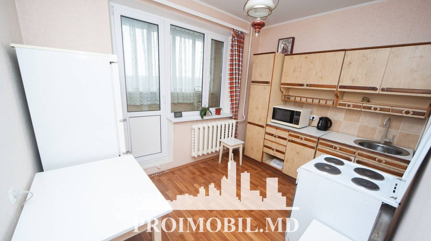 https://images.proimobil.md/P5xslSKwy5CV20YAwSs80vSqlB73u10BYIPCwSppQf4/watermark:0.75:so:0:30:0.39/resize:fill:1460:816:1/gravity:ce/bG9jYWw6Ly8vZXN0YXRlL2xyL2NlNjY3MmNiLTZmODEtNDJjMS04ZjFlLWViZjUyMDgzYTljZS5qcGVn