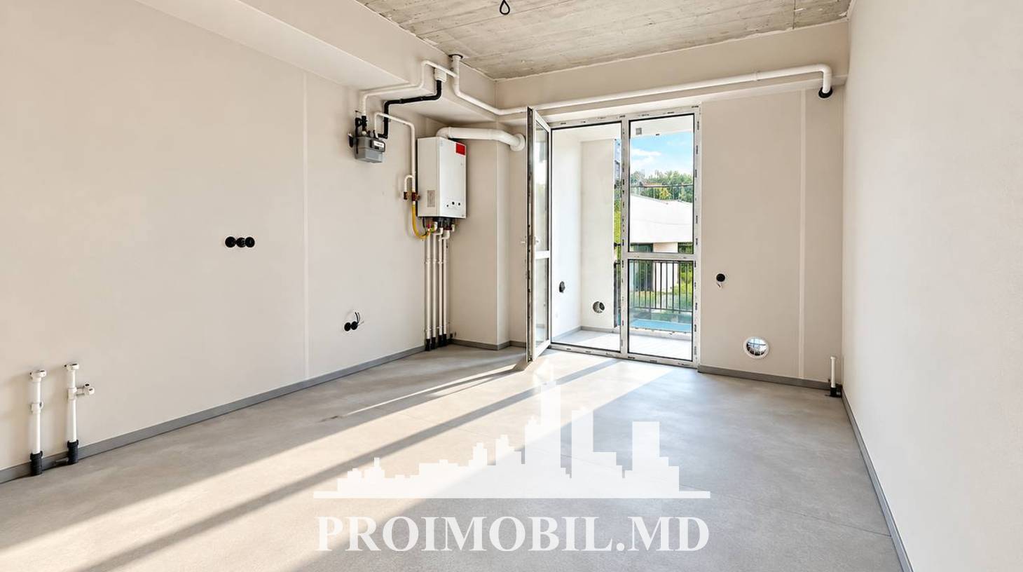 https://images.proimobil.md/P7MQtCOZ3cDMhV-TqKxpIFz5PjLHlycMFv5zhp5zK5w/watermark:0.75:so:0:30:0.39/resize:fill:1460:816:1/gravity:ce/bG9jYWw6Ly8vZXN0YXRlL2xyLzI3MmE4Njk2LTYxMTUtNDM0Yi1hNjBlLWRhMmJmM2UwZTg0Yy5qcGVn