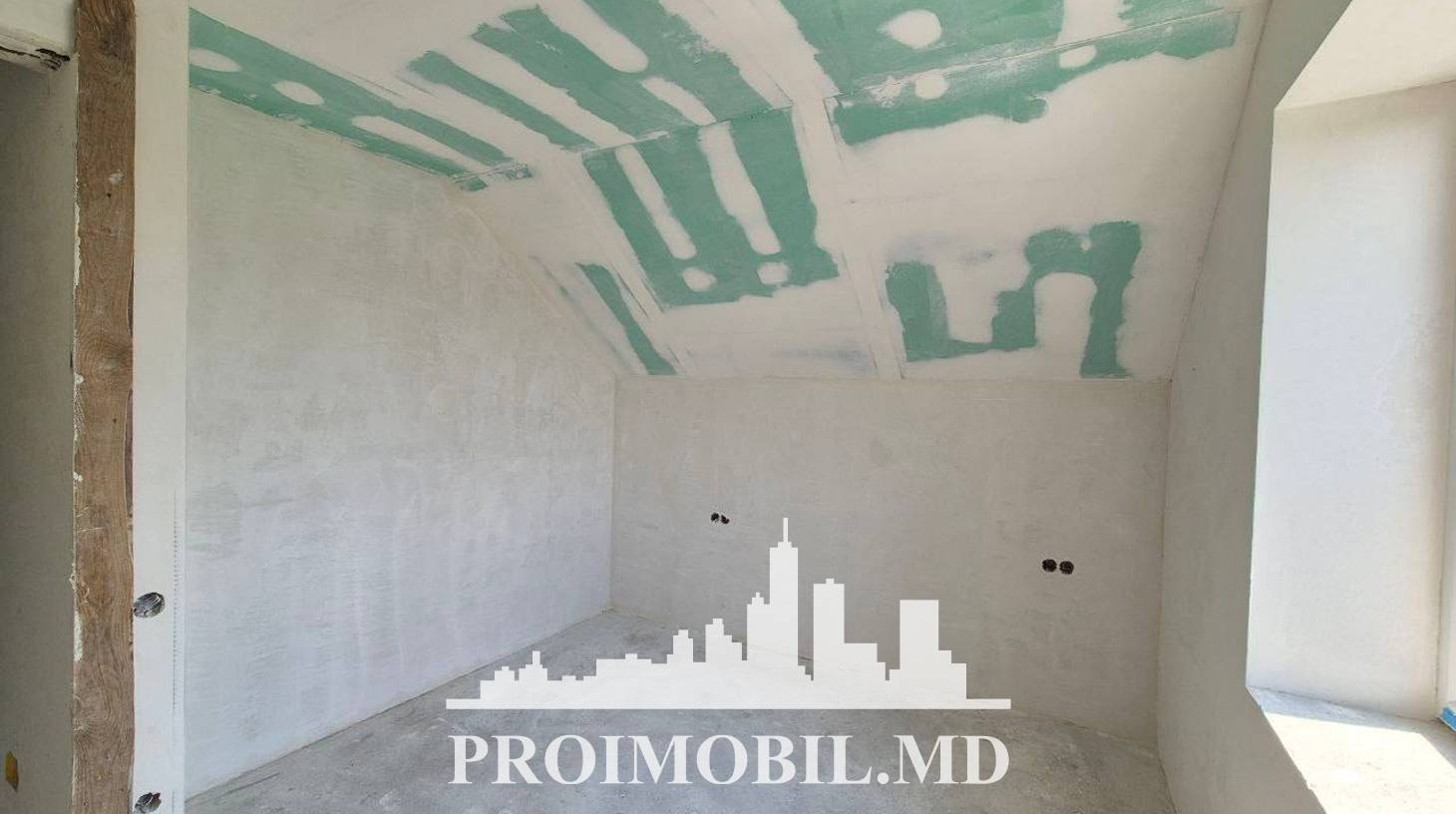 https://images.proimobil.md/P7vmJbXaw5XHSChjQ9wy1ooPudmFigT_bZB3MI8s7WM/watermark:0.75:so:0:30:0.39/resize:fill:1460:816:1/gravity:ce/bG9jYWw6Ly8vZXN0YXRlL2xyL2RmNTM1MzFhLThiZjEtNDM1OC05ZDJhLWVhMjlhMjgwOGJkZi5qcGVn