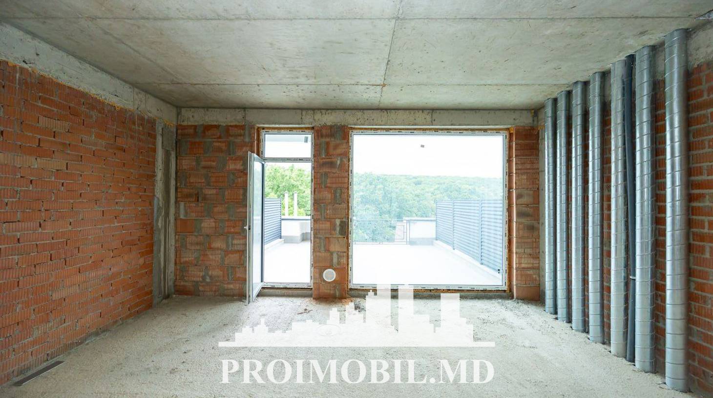 https://images.proimobil.md/P8e8-SO2N5zit2Z4yIgy32A-EtsK7W_vK2MWiZkcY5o/watermark:0.75:so:0:30:0.39/resize:fill:1460:816:1/gravity:ce/bG9jYWw6Ly8vZXN0YXRlL2xyL2IwNWIxMGZlLTAzNWUtNDNmZi05ODU5LTc1OTAyODE3NTBmMy5qcGVn