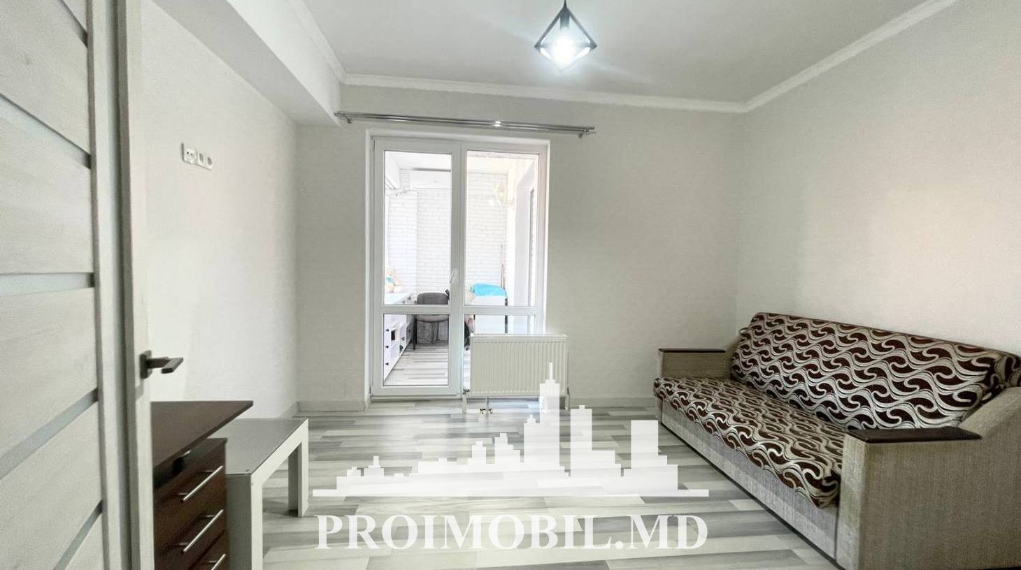 https://images.proimobil.md/PARS2kxQxyL8Fk7MBLT1rfmU3V94xUcEii3phxD9iq8/watermark:0.75:so:0:30:0.39/resize:fill:1460:816:1/gravity:ce/bG9jYWw6Ly8vZXN0YXRlL2xyLzk5ZjhlZGMzLTllZjctNDhkZi05YWYxLWU4YWM2MDgxOWMzMS5qcGVn