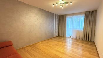 https://images.proimobil.md/PB101QCuhVsrPTdqckybAj9dzBhk74dWh9FJnFA_xcI/resize:fill:350:198:1/gravity:ce/bG9jYWw6Ly8vZXN0YXRlL2xyL2NjOTJhNGNlLWRmMzMtNDJhNS1hOThkLTEyZWFmMzAzMjAyNi5qcGVn