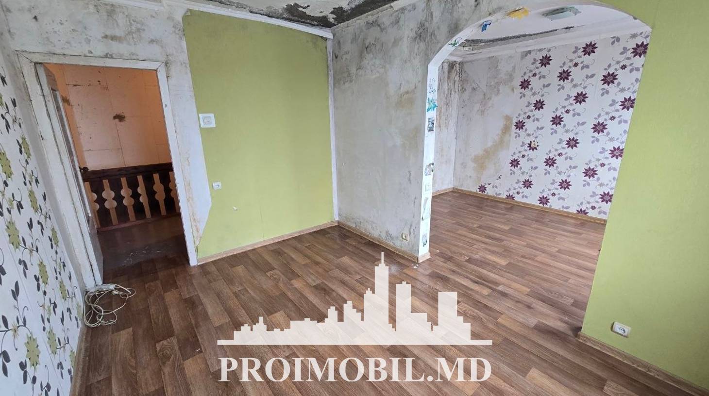 https://images.proimobil.md/PB7Wqs95gjT4KWq-GeXyKbvr0liGCy3_Qa_BK-VuoeI/watermark:0.75:so:0:30:0.39/resize:fill:1460:816:1/gravity:ce/bG9jYWw6Ly8vZXN0YXRlL2xyLzUzY2YwNWVjLTdmYjctNDgxNS1iNTdjLWEzNWFmODM5OWJhOS5qcGVn