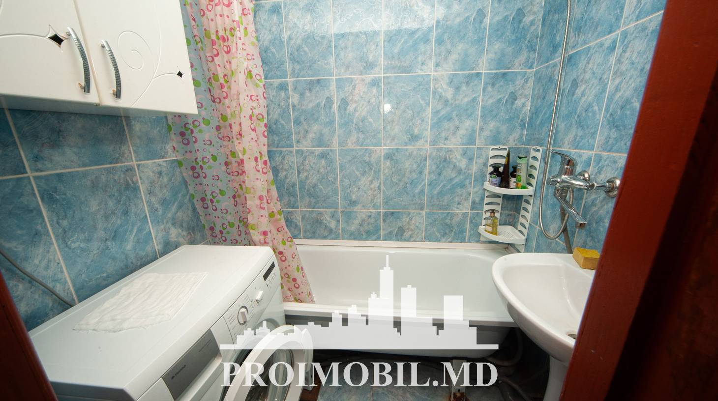 https://images.proimobil.md/PBP4B_B8BF9xMeWj3papt8clIr2IsBA4zKOZVSwRM6c/watermark:0.75:so:0:30:0.39/resize:fill:1460:816:1/gravity:ce/bG9jYWw6Ly8vZXN0YXRlL2xyLzFlZWI0NDY5LWFlMjItNDM5Mi1hNTZhLWFlMDM4ODc1YzA3ZC5qcGVn