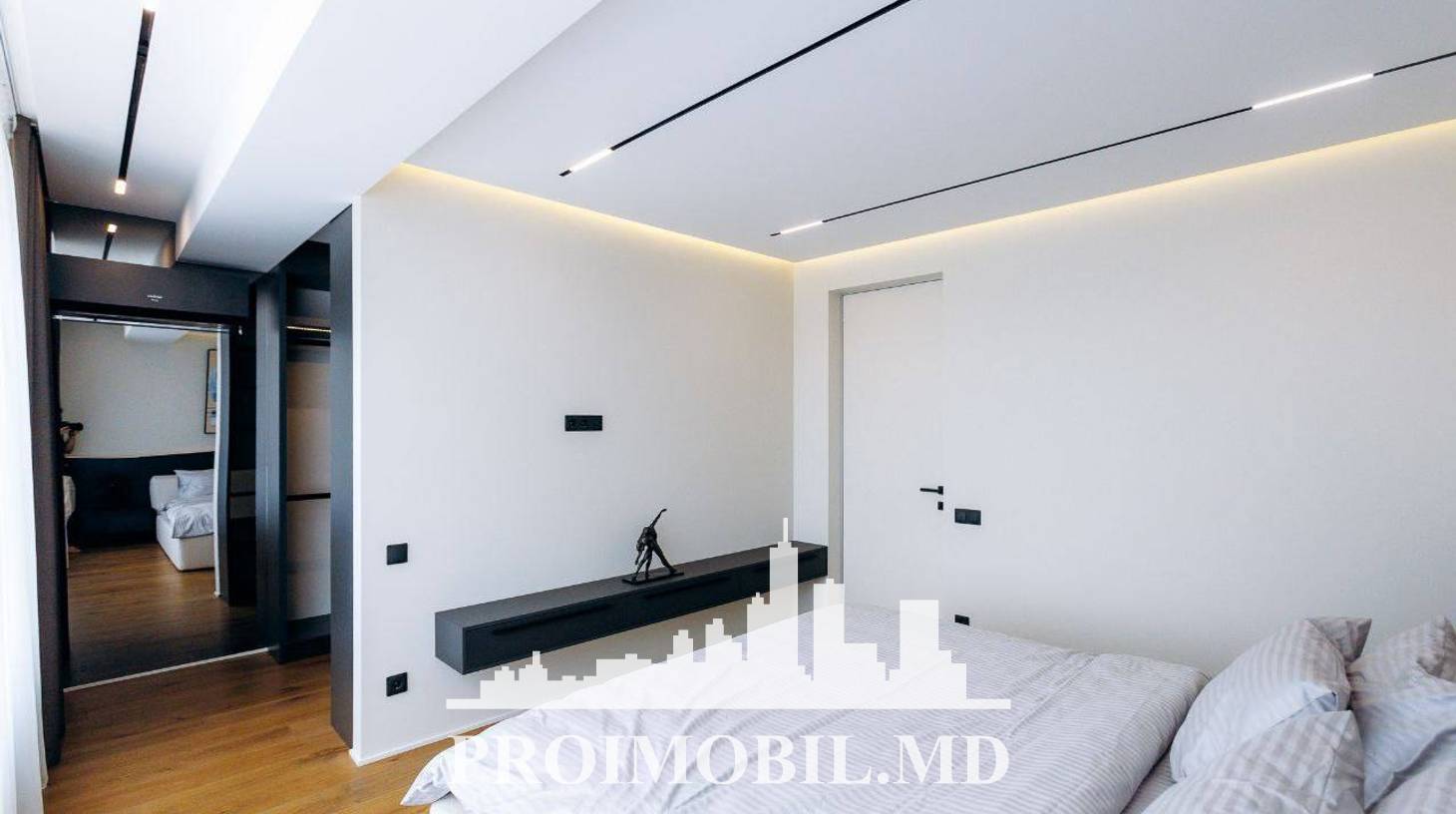 https://images.proimobil.md/PByp8rCJ9fHhIapEoAgv6iRURlMFI7kRoyjd12_q-n4/watermark:0.75:so:0:30:0.39/resize:fill:1460:816:1/gravity:ce/bG9jYWw6Ly8vZXN0YXRlL2xyLzljN2E1YzA1LWMwYzItNDc5Ny1hMGZmLTY5MjIzYzRjYzkxNi5qcGVn