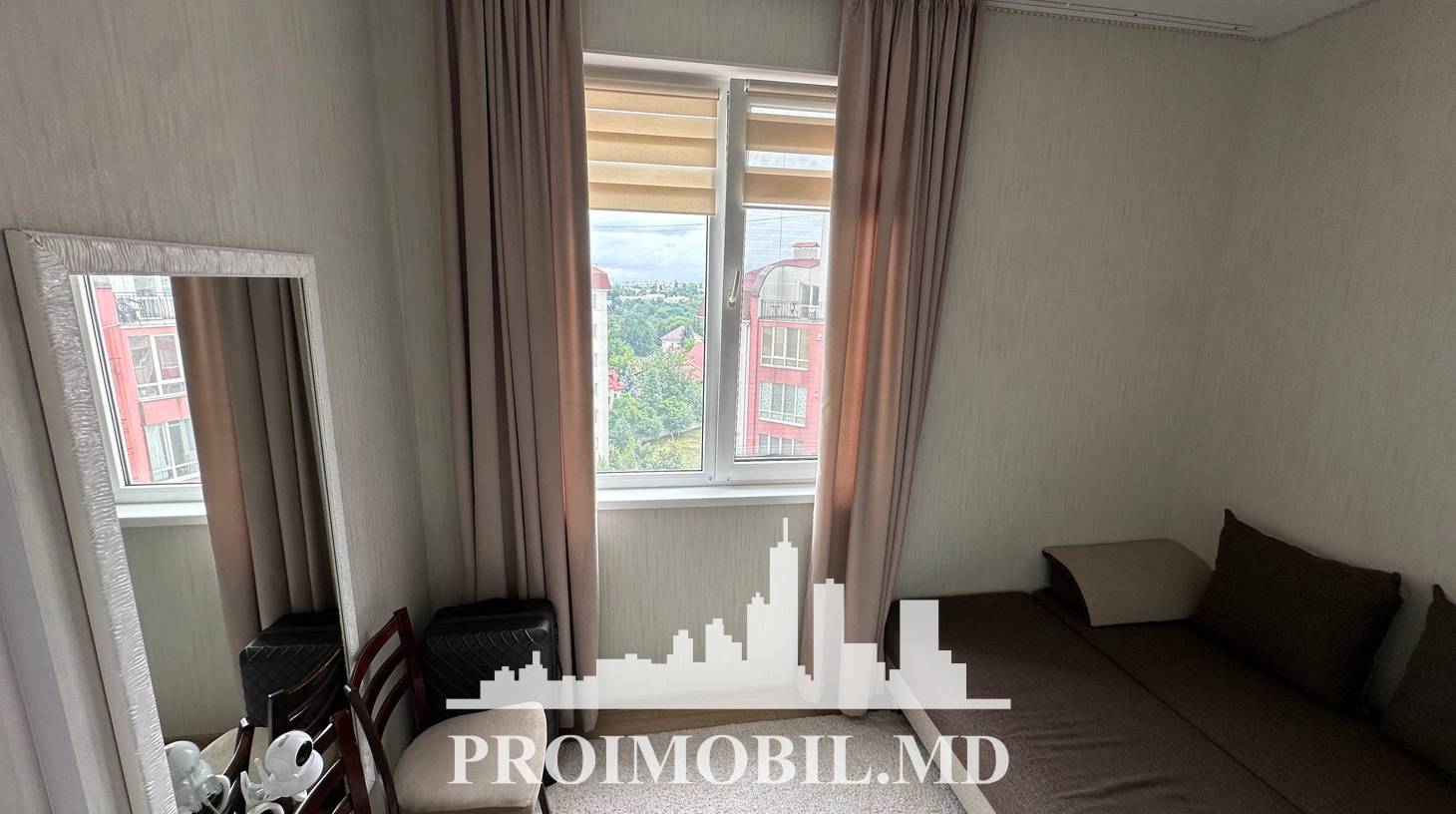 https://images.proimobil.md/PEqciMOTXrIPsYz2u7cR9CscT1CYJfLTbBmP0AbN7ck/watermark:0.75:so:0:30:0.39/resize:fill:1460:816:1/gravity:ce/bG9jYWw6Ly8vZXN0YXRlL2xyLzZmOWM4NGYwLTNjYzQtNDFhOC1hNWNjLTUyNDYyNTRiMDk1YS5qcGVn