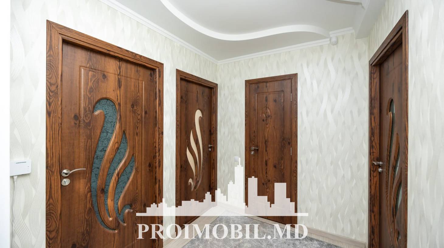https://images.proimobil.md/PFfh0LehFA_S60fhPPw5YTC0F5gdp6plgk2EaP-obFo/watermark:0.75:so:0:30:0.39/resize:fill:1460:816:1/gravity:ce/bG9jYWw6Ly8vZXN0YXRlL2xyL2NlMzFjZGIxLTg5NDMtNDcyNy04ZjMzLWJhYjA5ZGI3ZTdkMC5qcGVn