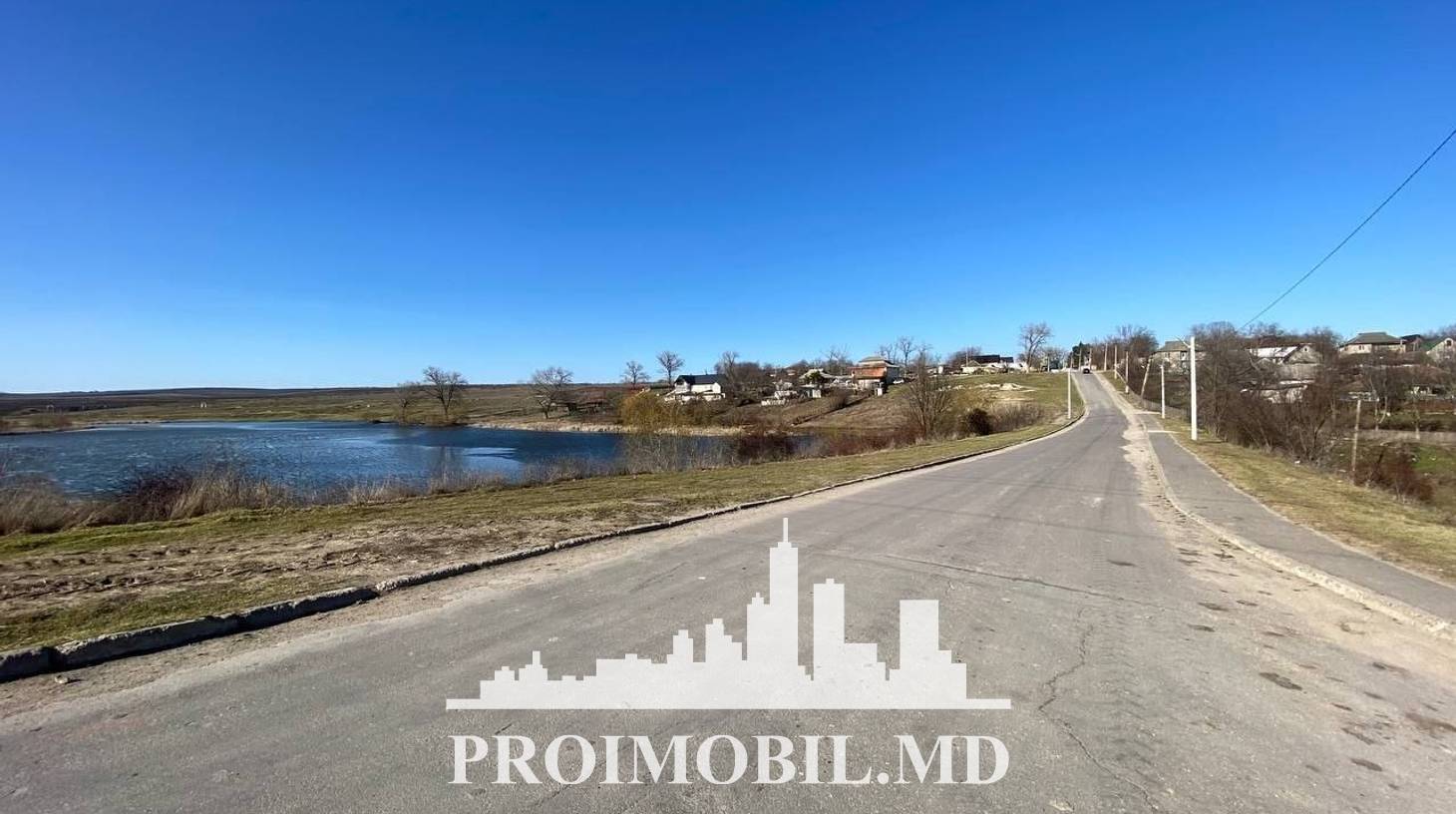 https://images.proimobil.md/PJ0P4DCguc4CxqrtXNQQUQteokWnWnJoY52FmRiA-0Y/watermark:0.75:so:0:30:0.39/resize:fill:1460:816:1/gravity:ce/bG9jYWw6Ly8vZXN0YXRlL2xyLzUwYTkwOTQ1LTRkZTgtNGM2NC1iMzUwLTk4ZTI3N2VlZWJkOC5qcGVn