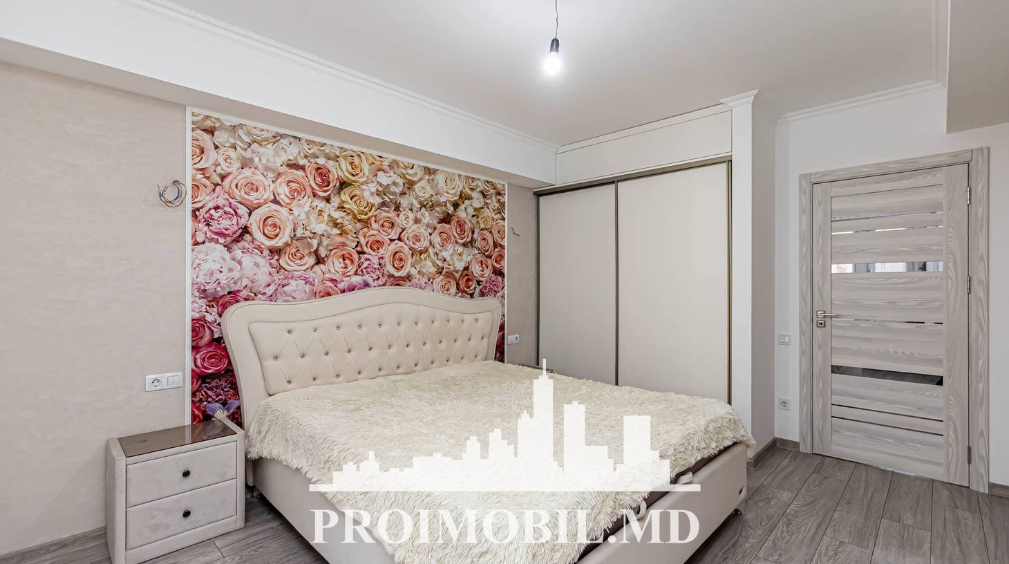 https://images.proimobil.md/PJwj6EFOemnY16BcZz7YLo7k_x2kdtLUrv-AQnV4bQk/watermark:0.75:so:0:30:0.39/resize:fill:1460:816:1/gravity:ce/bG9jYWw6Ly8vZXN0YXRlL2xyLzJhMzBlMzA1LWNiZGQtNDE2Yi1hYWM1LTIyNmEwMDg3ZjE0OC5qcGVn