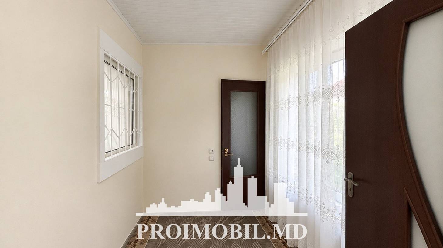 https://images.proimobil.md/PKO9qLtWkSsb86ZtYnQUIXtqi76k_oQa0xl_aBYul5M/watermark:0.75:so:0:30:0.39/resize:fill:1460:816:1/gravity:ce/bG9jYWw6Ly8vZXN0YXRlL2xyL2Q0NGQ2MWI5LTZmNWEtNGE0NS04MzJlLWYwNjIxOTJmYTFiZS5qcGVn