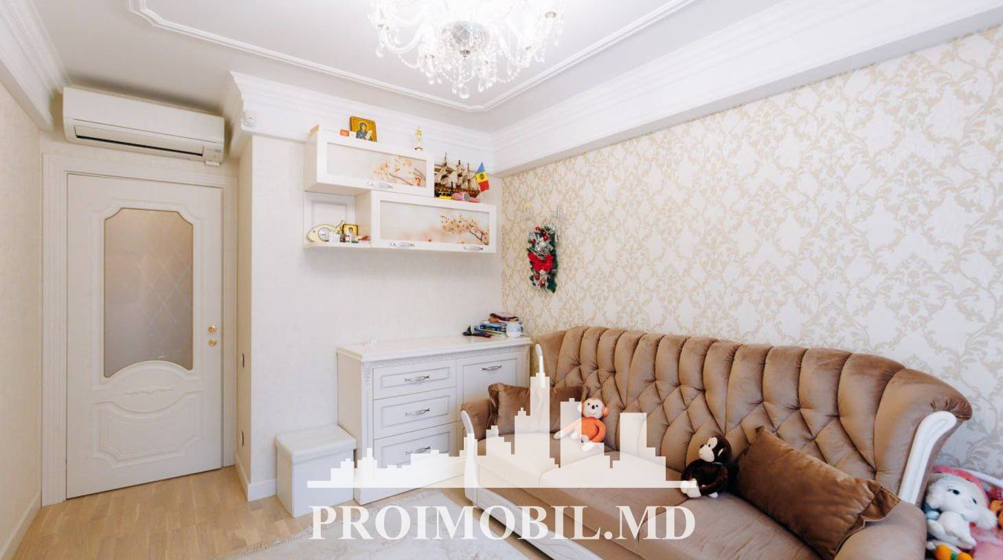 https://images.proimobil.md/PL8J--fElNOtjQ8SS3a_4eLK3CYGjpjn2P3wMFJfJp0/watermark:0.75:so:0:30:0.39/resize:fill:1460:816:1/gravity:ce/bG9jYWw6Ly8vZXN0YXRlL2xyLzE5ODYwNTk3LTY3ZDctNDlkNy05YmRiLTM0NTc5NDQ0OWJmZC5qcGVn