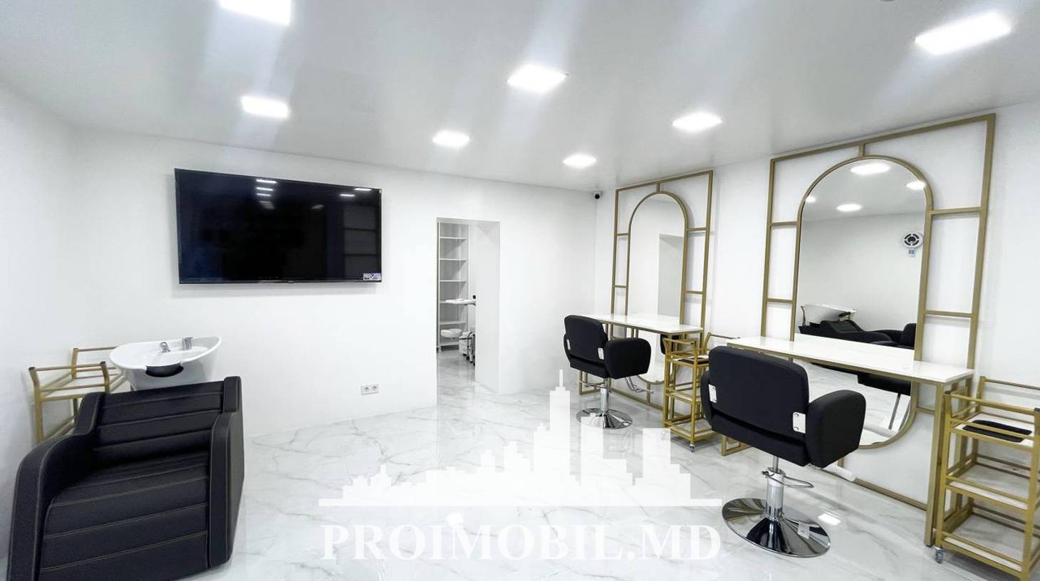 https://images.proimobil.md/PMWvZKaXHbrVwD8Ta1sPQ2DOvk8MnKgwQP6M3U4Hsas/watermark:0.75:so:0:30:0.39/resize:fill:1460:816:1/gravity:ce/bG9jYWw6Ly8vZXN0YXRlL2xyLzY1MmUwOWZkLWZmMjUtNDczNi04NWFmLThmNzFiNTRhNTAwYy5qcGVn