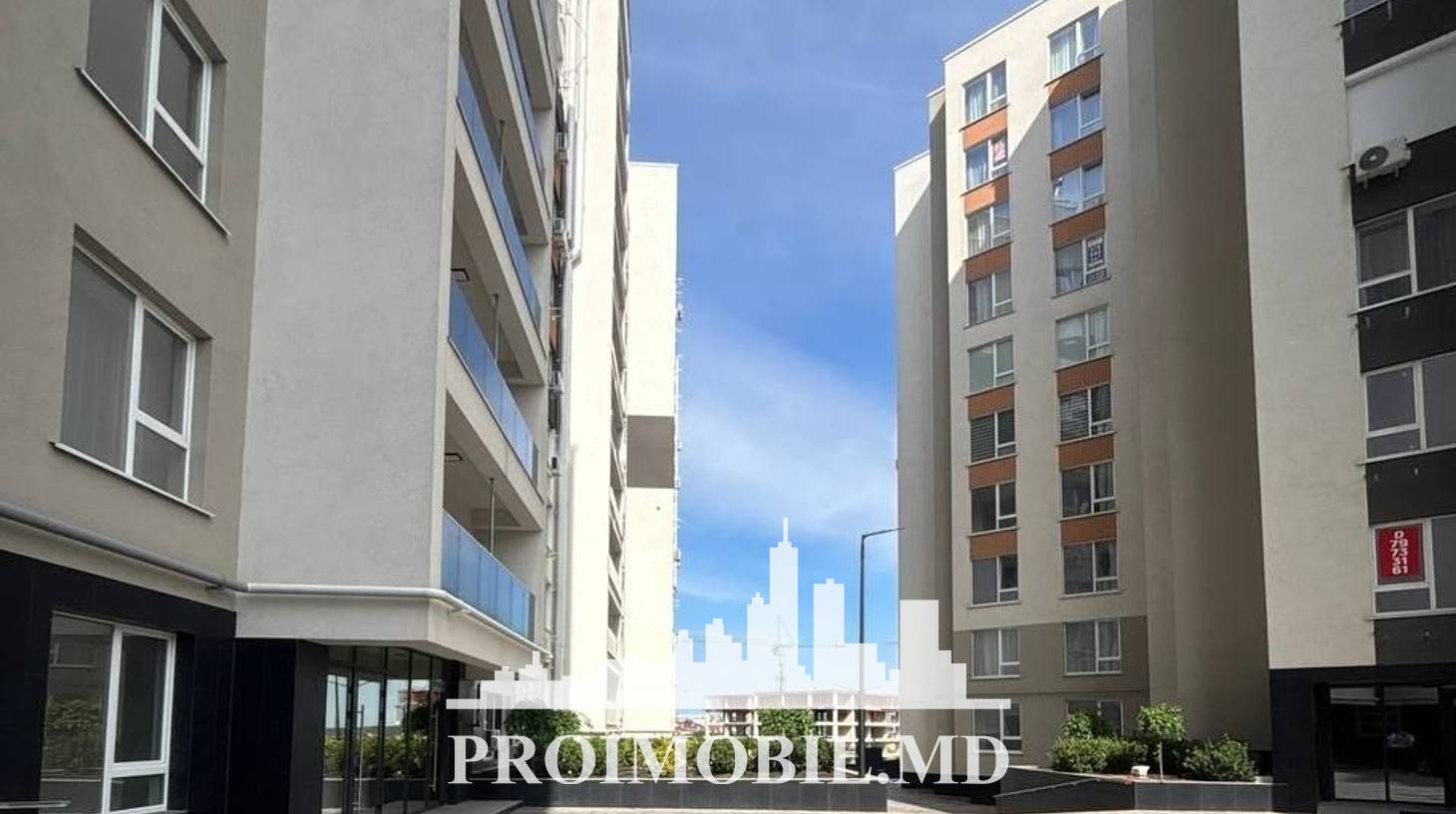 https://images.proimobil.md/PN76SO4z21UFQNx9J8P5avyrIIQCTaZAXey_GKAKrwk/watermark:0.75:so:0:30:0.39/resize:fill:1460:816:1/gravity:ce/bG9jYWw6Ly8vZXN0YXRlL2xyLzdkMzRlNjE3LTYyYWEtNGQ0Ny1iOTdkLWQ5NWIxZmU1NzY3MC5qcGVn