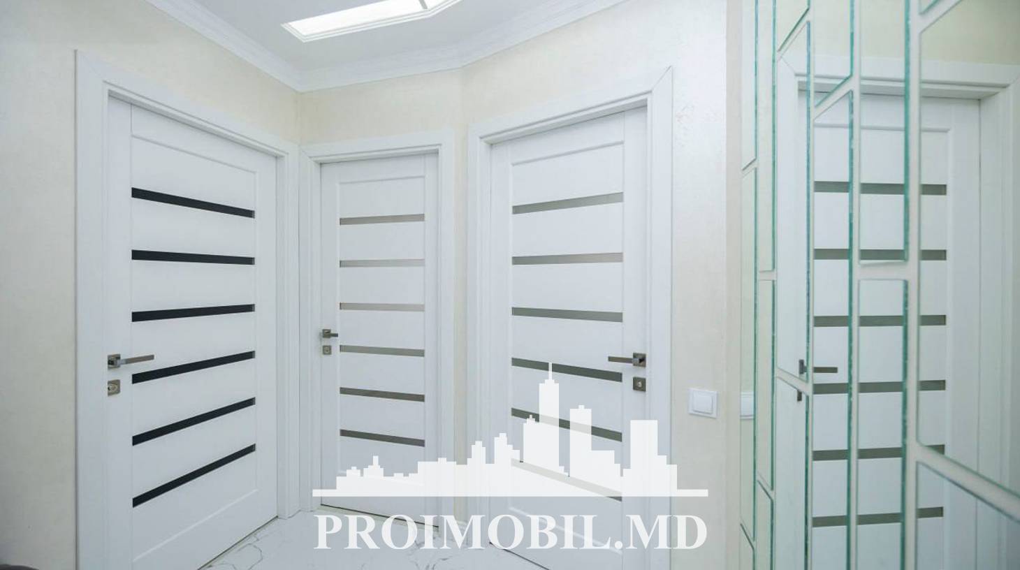 https://images.proimobil.md/PNSNY7OkiQo4dASurxP68zKVyFZDwllDwl2gInicoA0/watermark:0.75:so:0:30:0.39/resize:fill:1460:816:1/gravity:ce/bG9jYWw6Ly8vZXN0YXRlL2xyL2E5ZTc0NWNhLTFkYzQtNDkyNi1iYzcwLThhMDU4NWJjZGRmYS5qcGVn