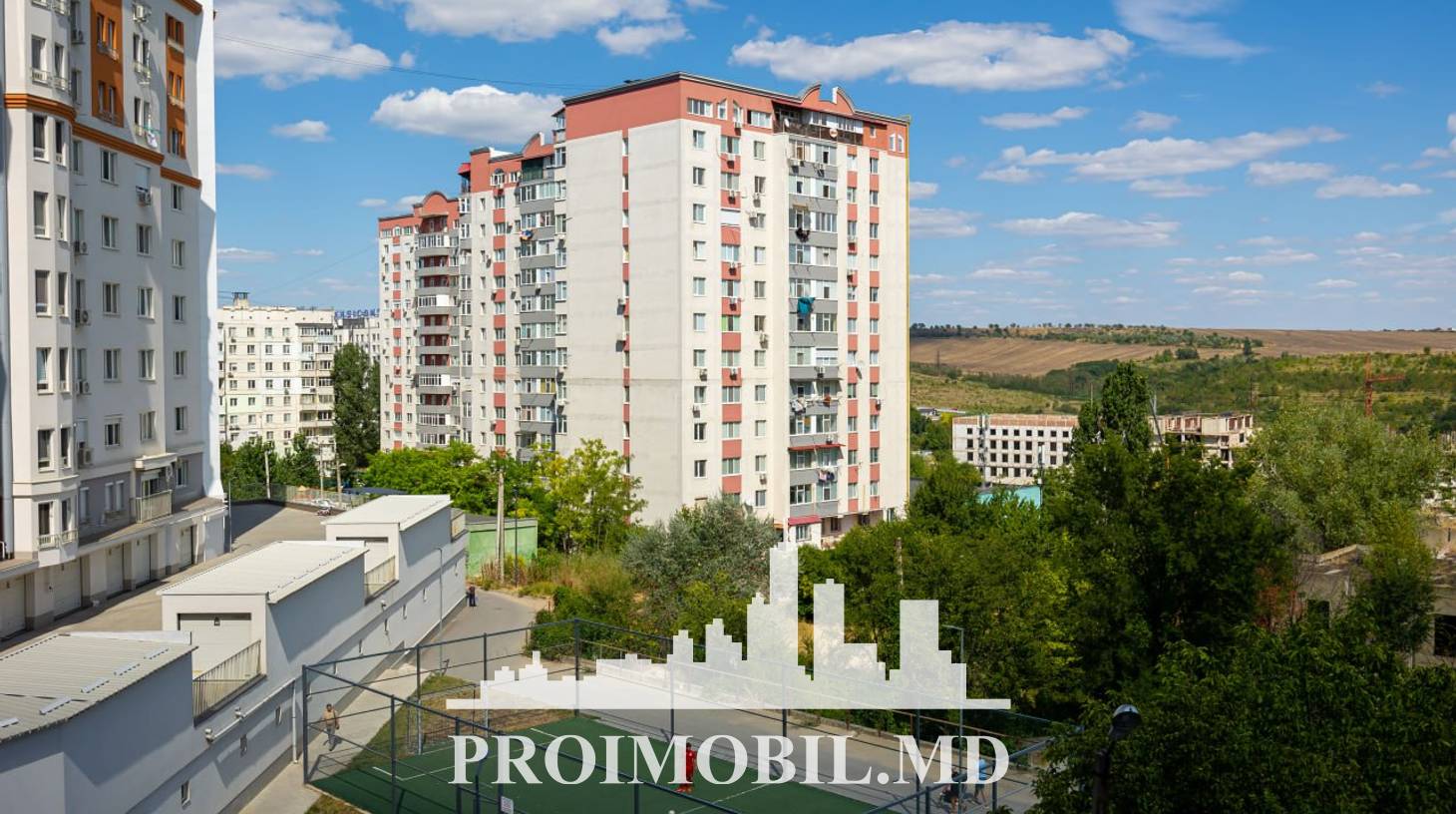 https://images.proimobil.md/PNsq1xZPYrm__UWCeoclTSHv7s4yBYtnyagvC0esgYY/watermark:0.75:so:0:30:0.39/resize:fill:1460:816:1/gravity:ce/bG9jYWw6Ly8vZXN0YXRlL2xyLzhiZWQ5NTcxLTAyM2EtNDBlMi04MDc4LTJhYzk1NWVlYTRmNy5qcGVn