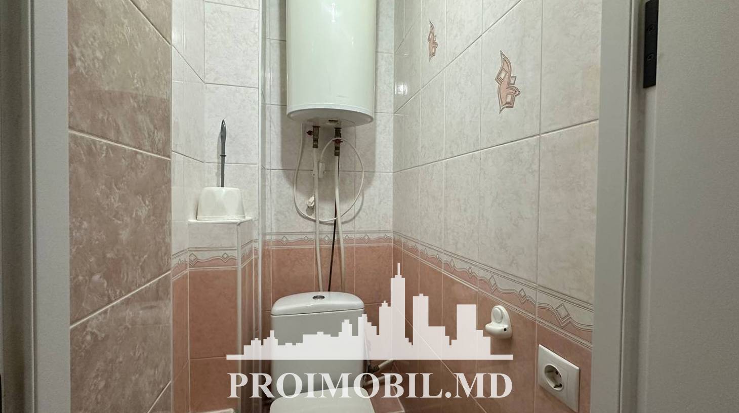 https://images.proimobil.md/PQtlwCZSOnoged-r6RKZ8QzprTN5_4tpZVHD4l9Pvvk/watermark:0.75:so:0:30:0.39/resize:fill:1460:816:1/gravity:ce/bG9jYWw6Ly8vZXN0YXRlL2xyLzY0MDJkMTAzLTZmNTgtNGU5Mi04ZmI4LTA0ZjhkMGQ3ZjAzOC5qcGVn